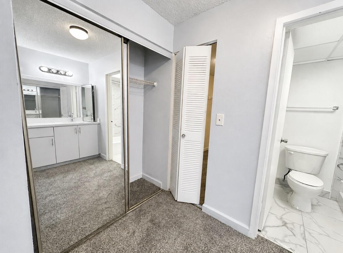 1250 NE 125th #216d, North Miami FL 33161