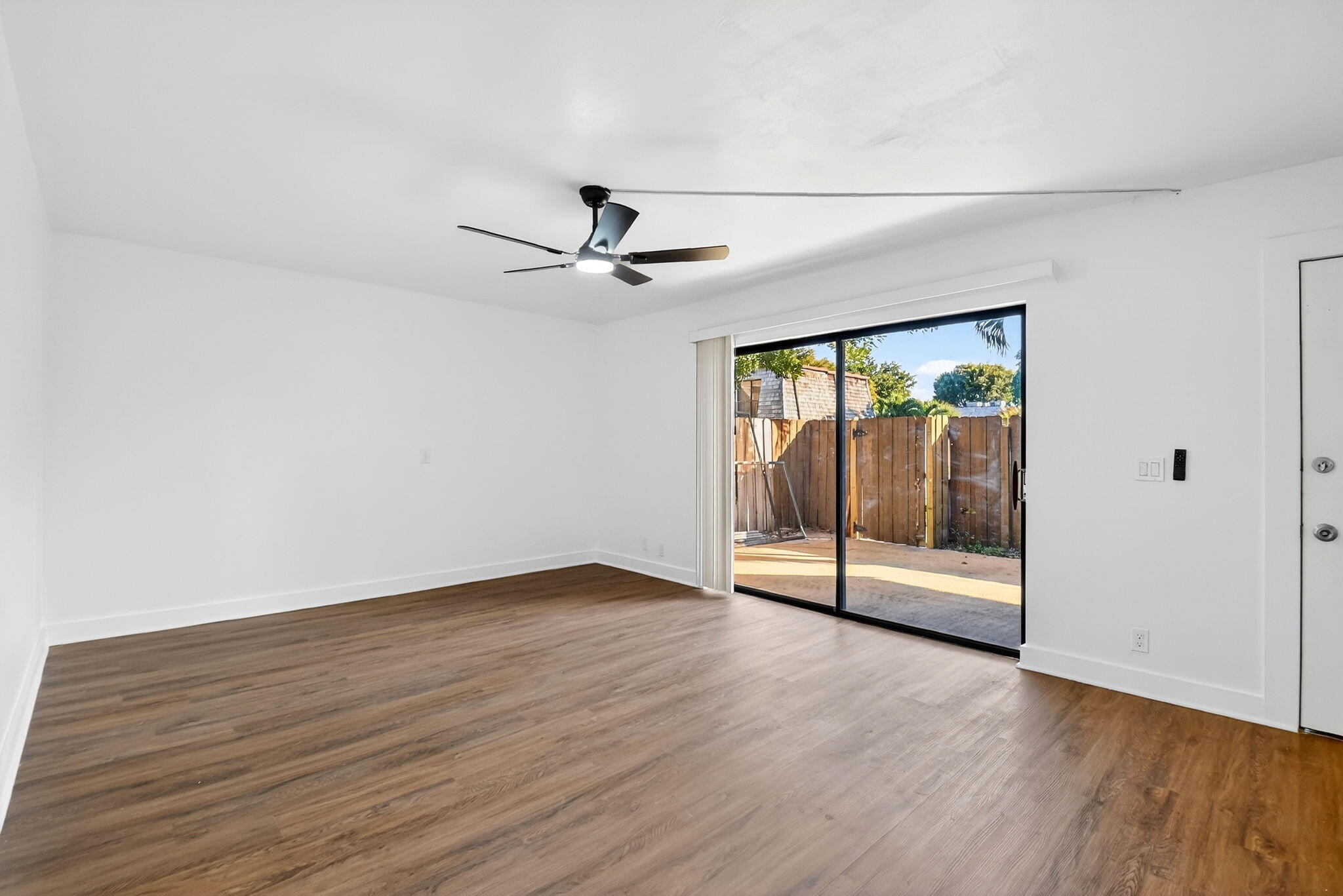198 Lake Arbor, Palm Springs FL 33461