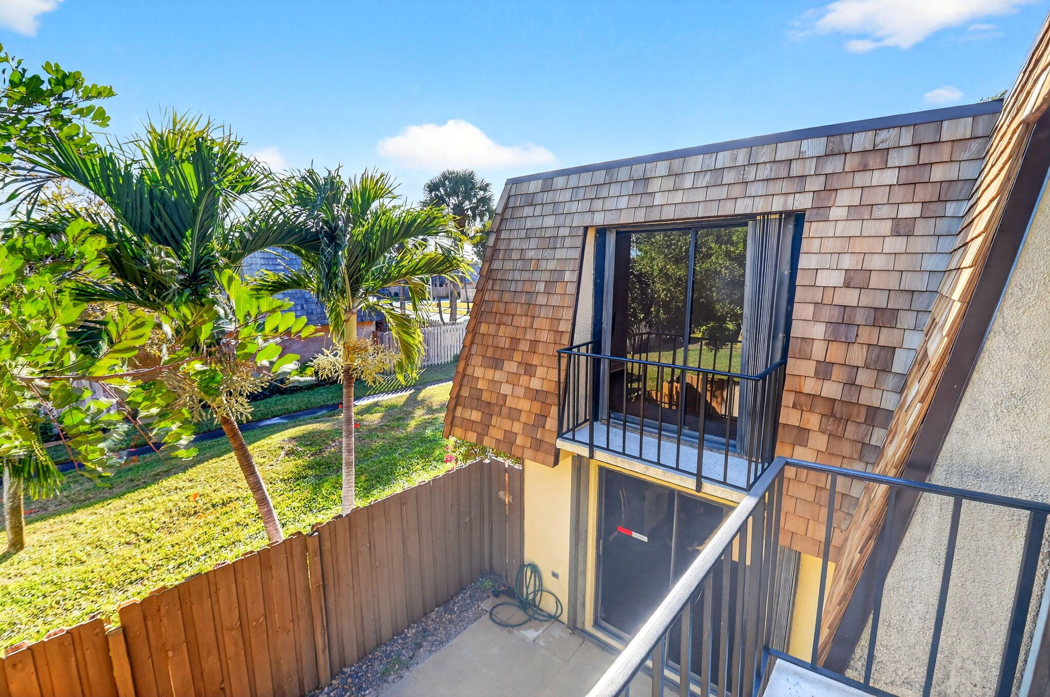 198 Lake Arbor, Palm Springs FL 33461
