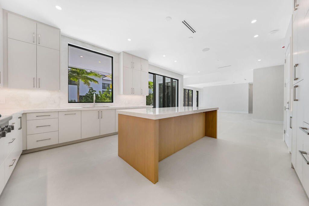 1550 Ponce De Leon, Fort Lauderdale FL 33316