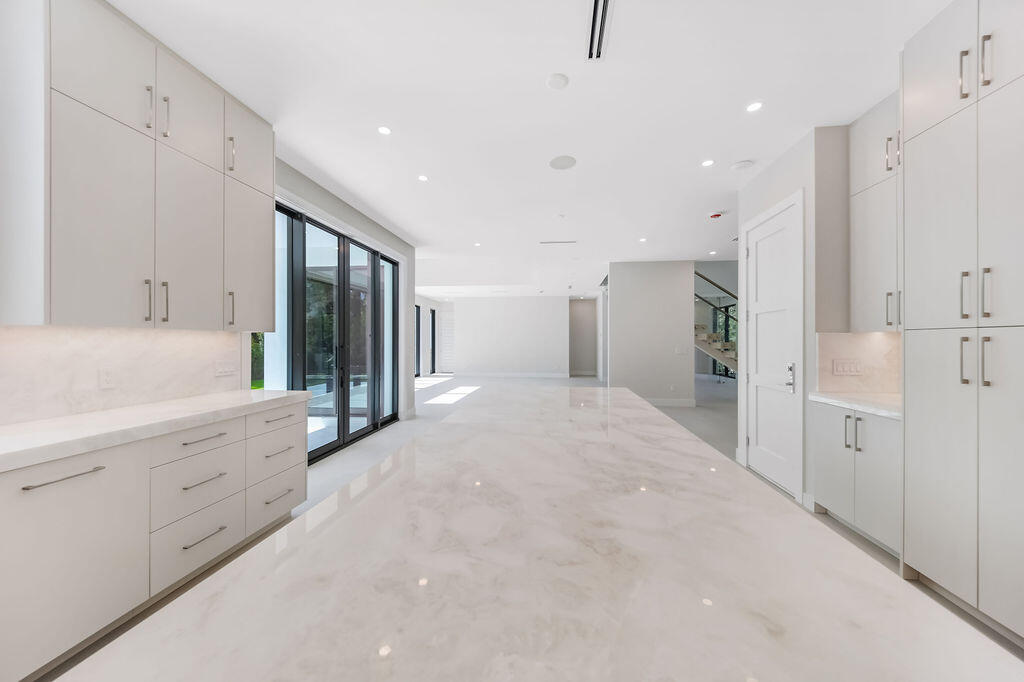 1550 Ponce De Leon, Fort Lauderdale FL 33316