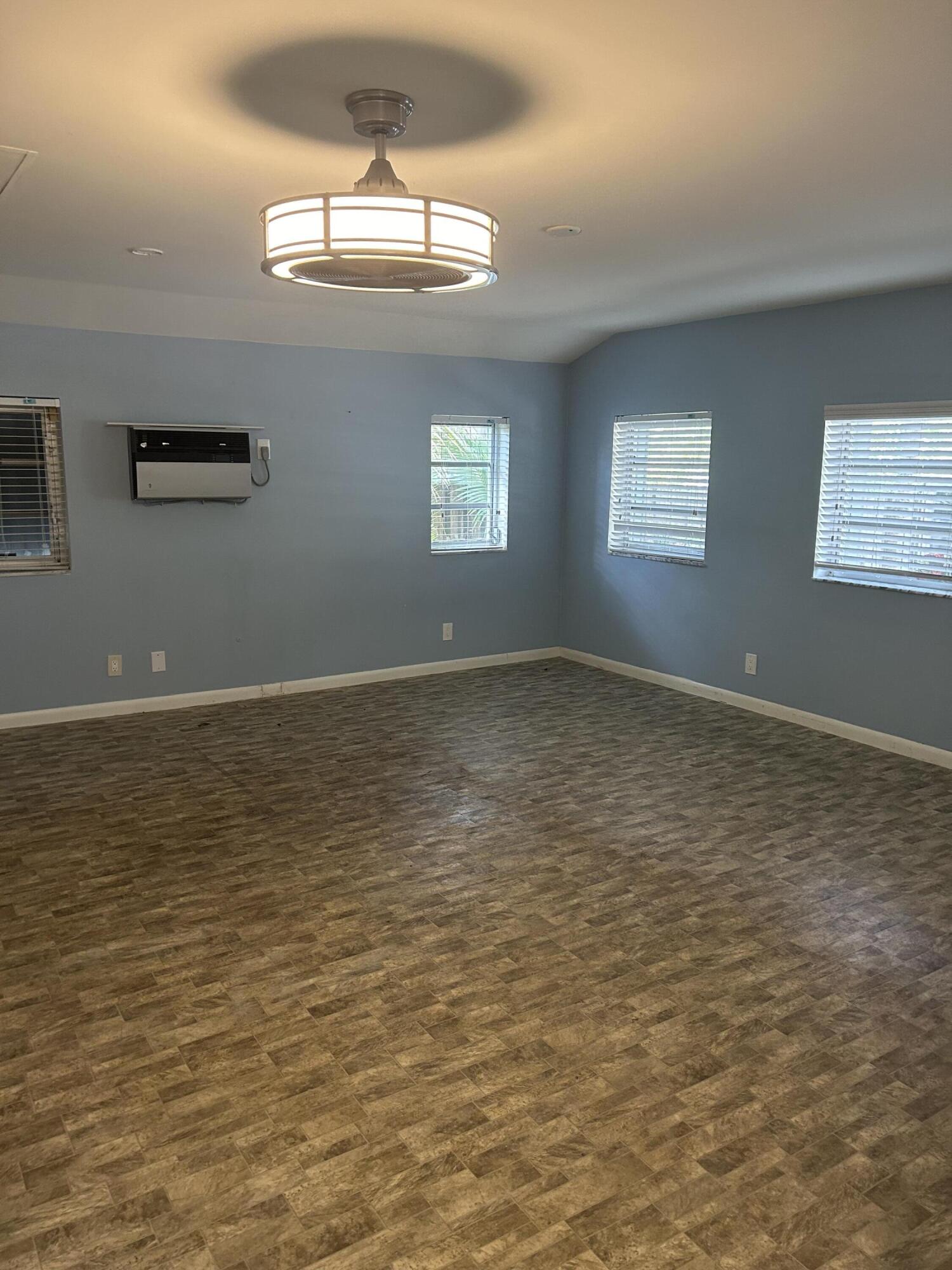 704 NE 20th, Fort Lauderdale FL 33304