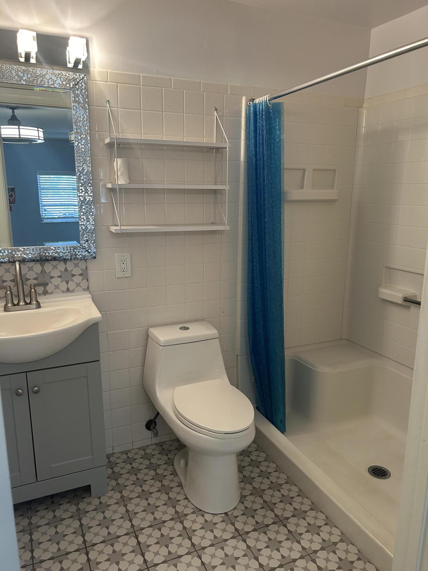 704 NE 20th, Fort Lauderdale FL 33304