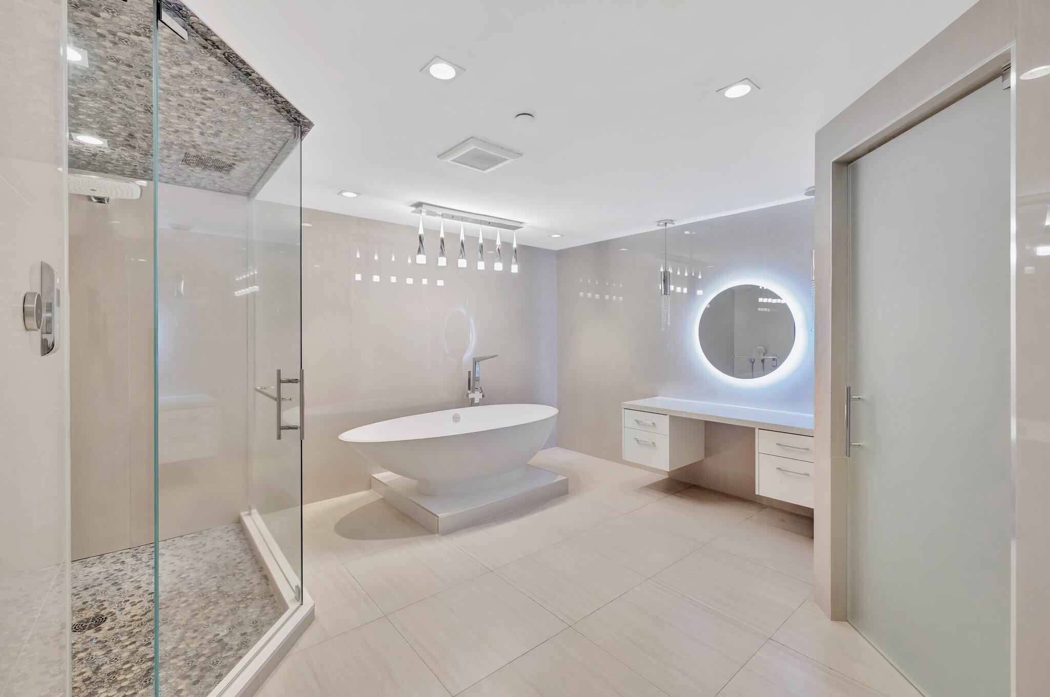 2100 N Ocean #16e, Fort Lauderdale FL 33305
