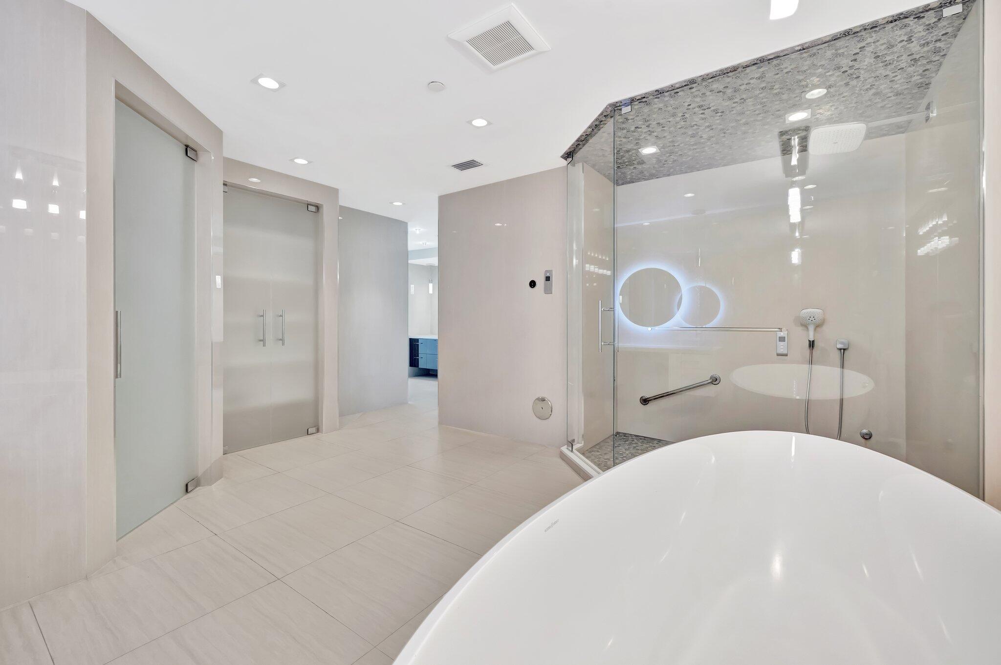2100 N Ocean #16e, Fort Lauderdale FL 33305
