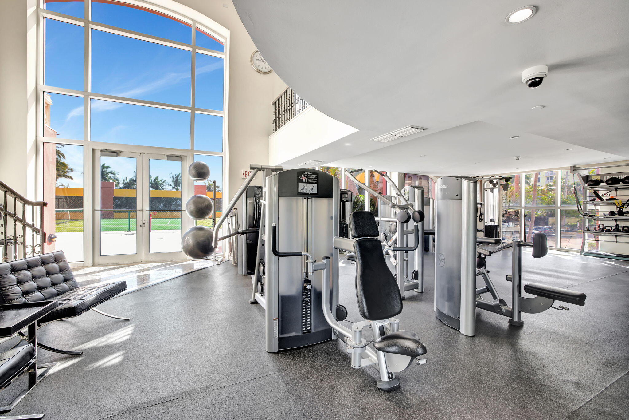 2100 N Ocean #16e, Fort Lauderdale FL 33305