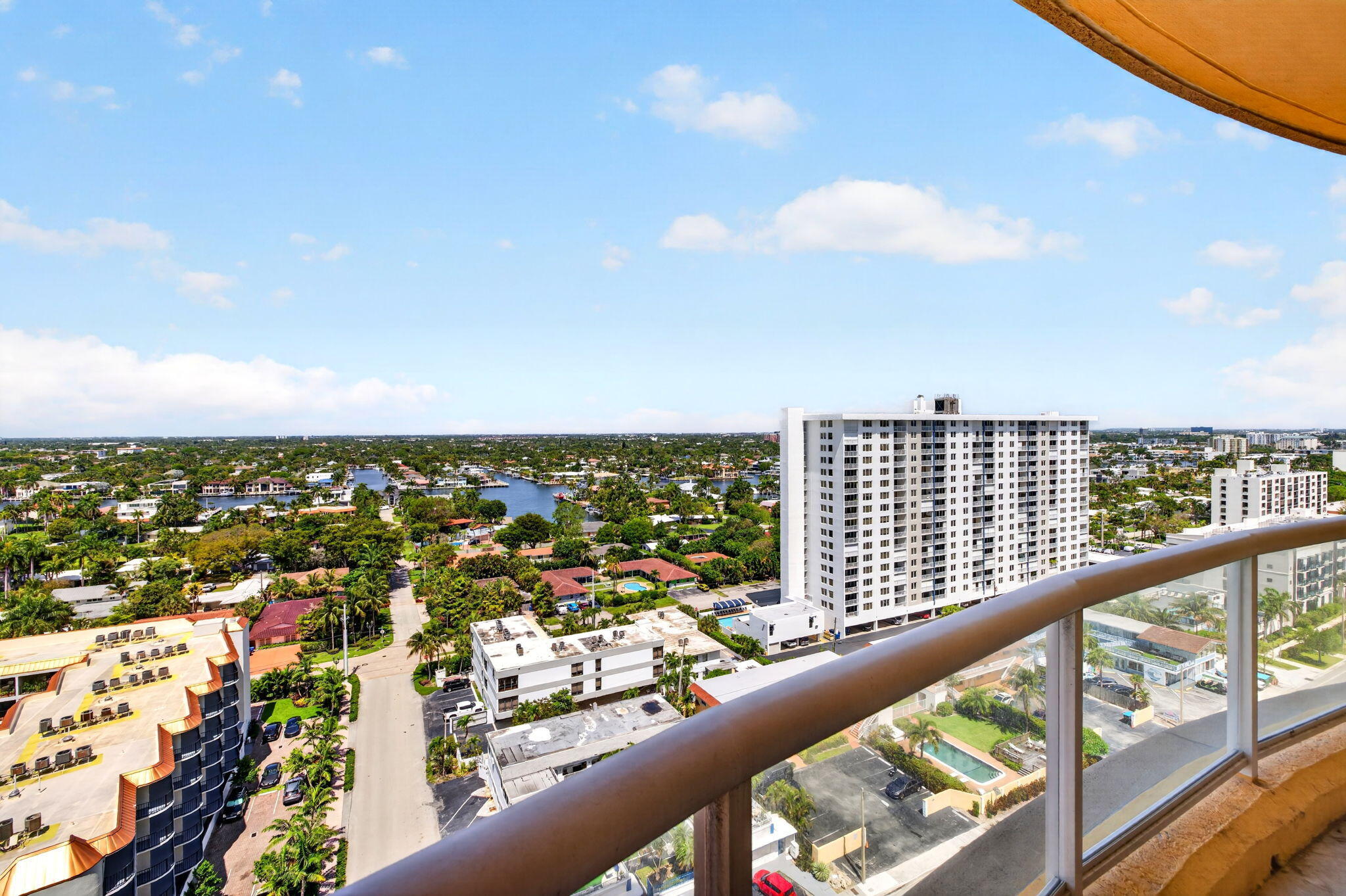 2100 N Ocean #16e, Fort Lauderdale FL 33305