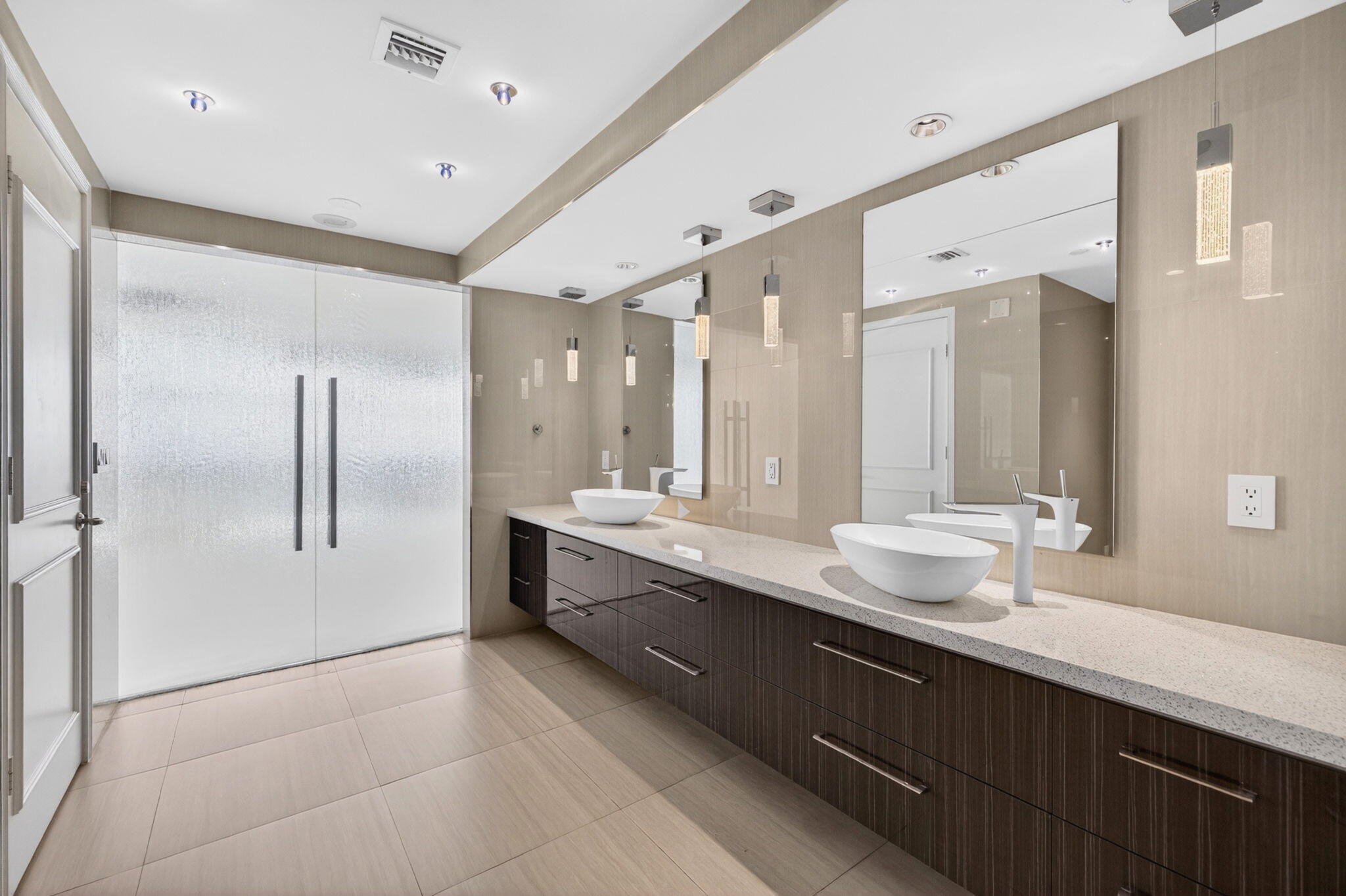 2100 N Ocean #16e, Fort Lauderdale FL 33305