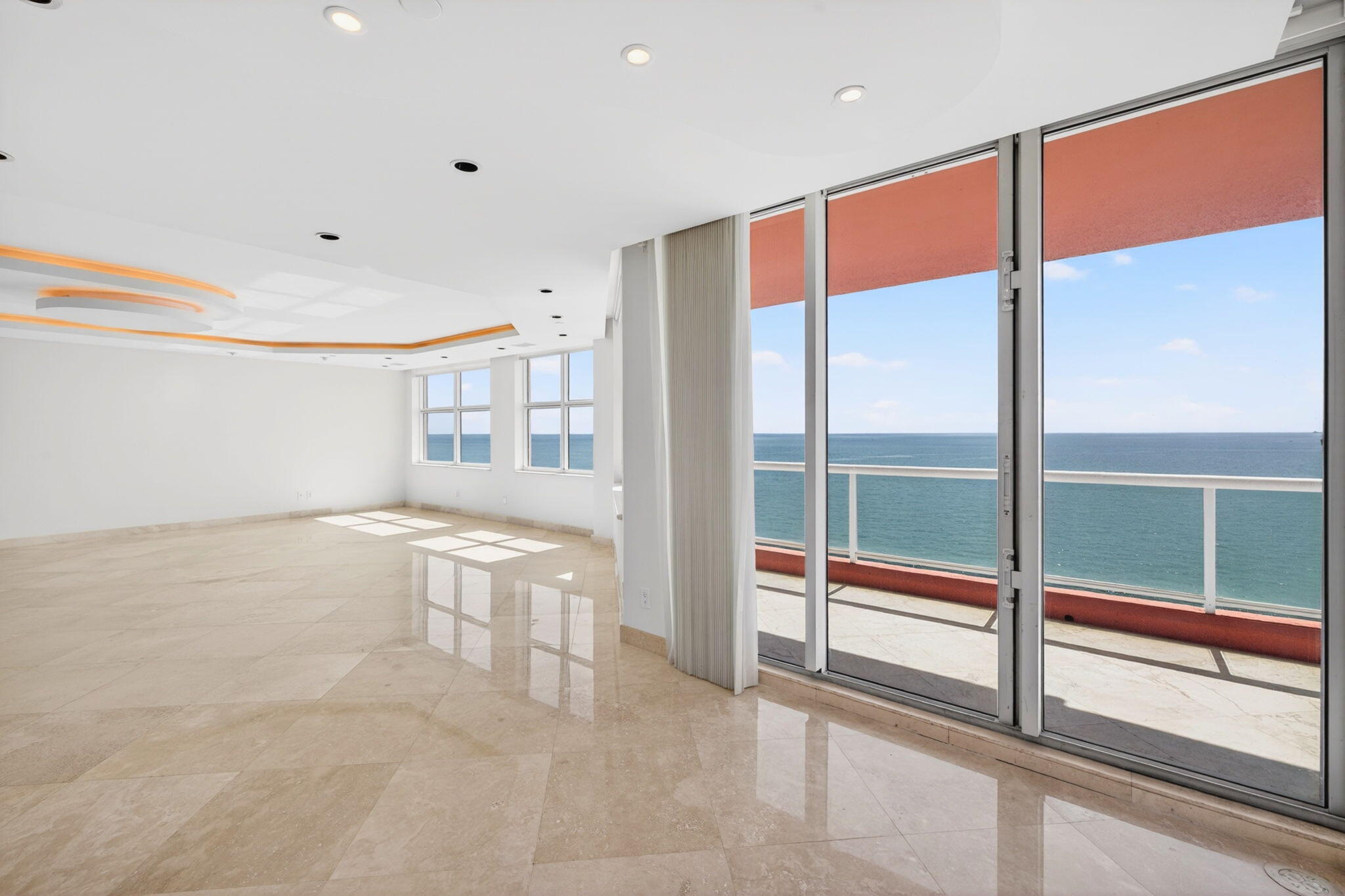 2100 N Ocean #16e, Fort Lauderdale FL 33305