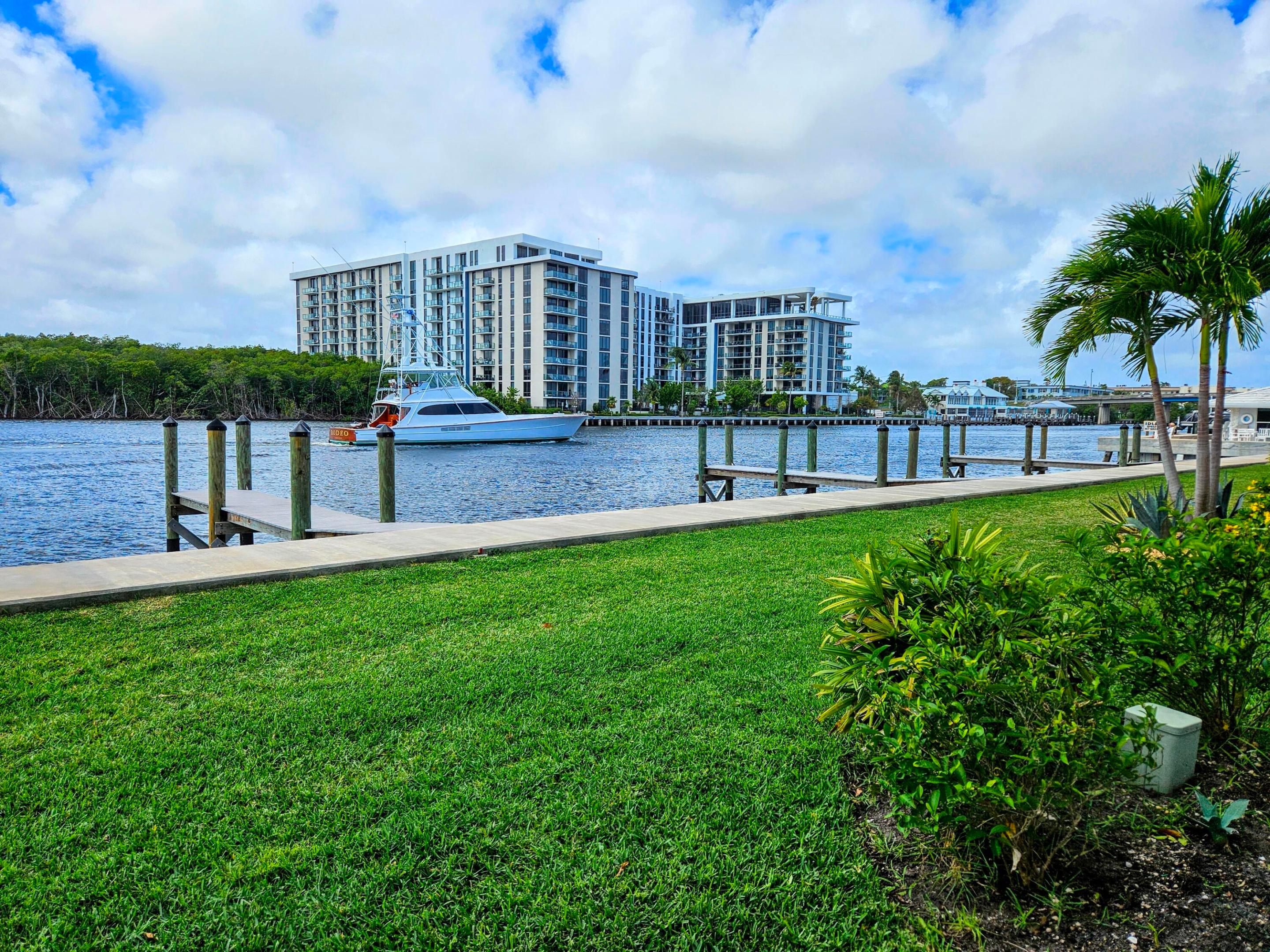 5530 N Ocean #106, Ocean Ridge FL 33435