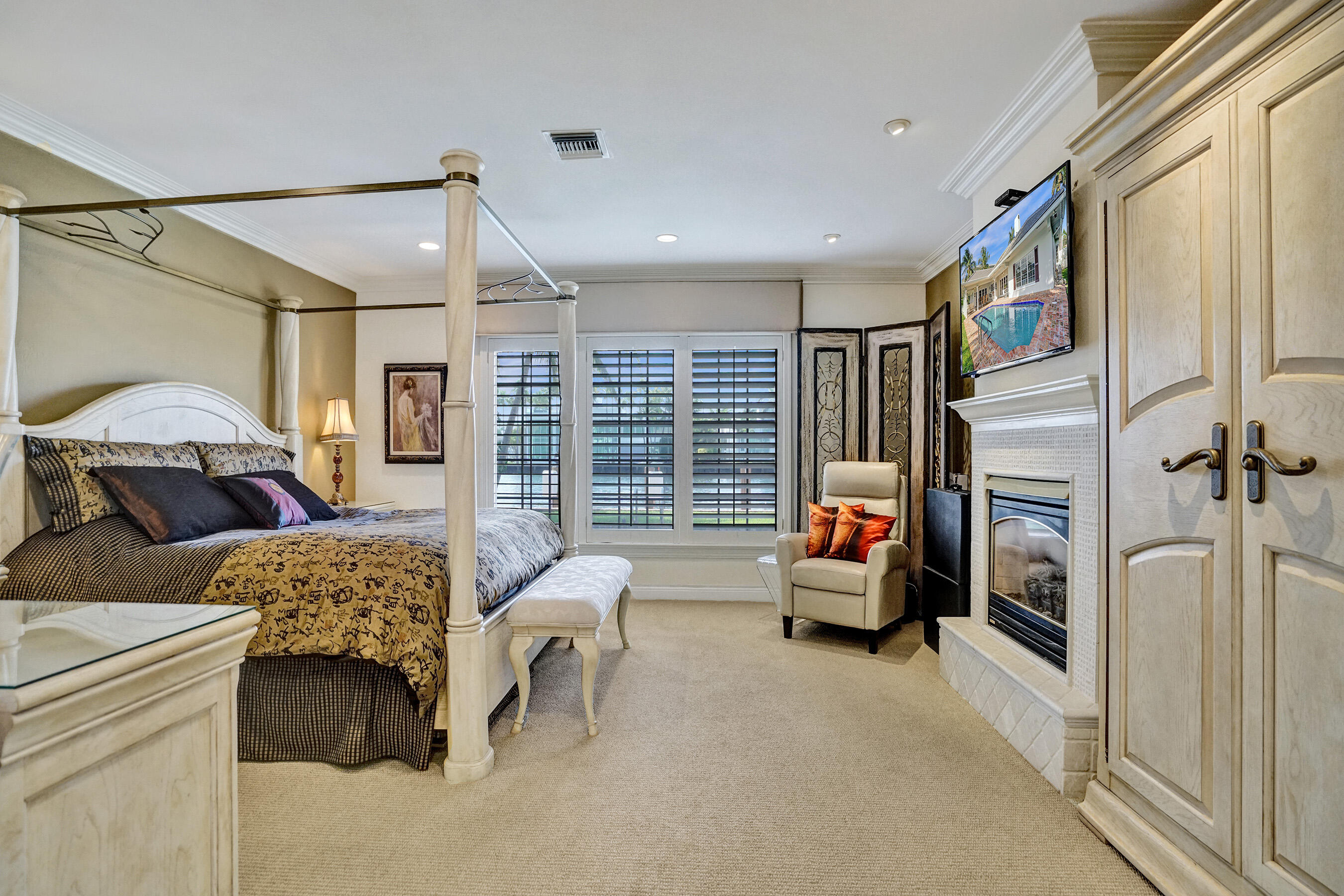 7 Saranac, Sea Ranch Lakes FL 33308