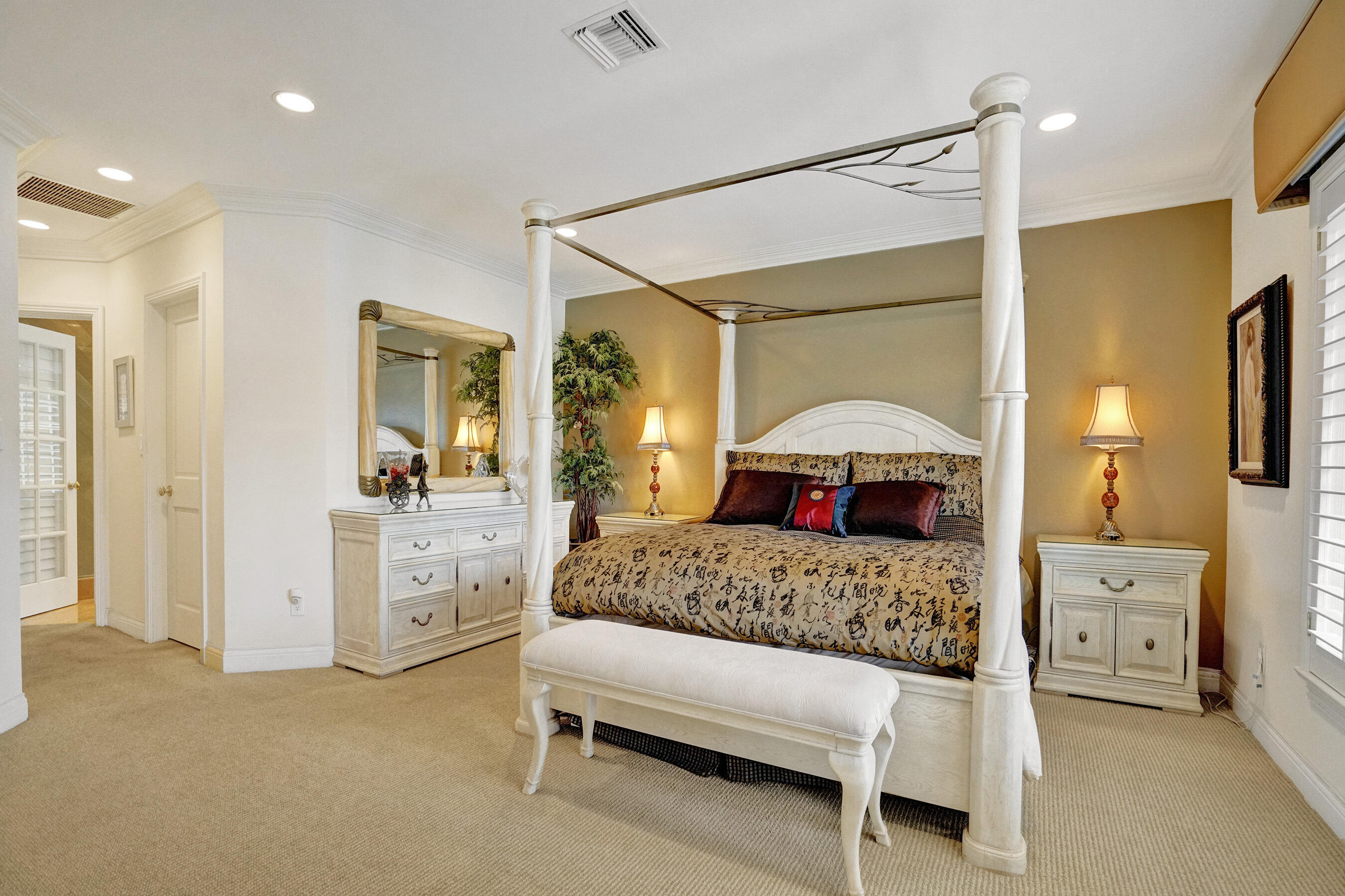 7 Saranac, Sea Ranch Lakes FL 33308