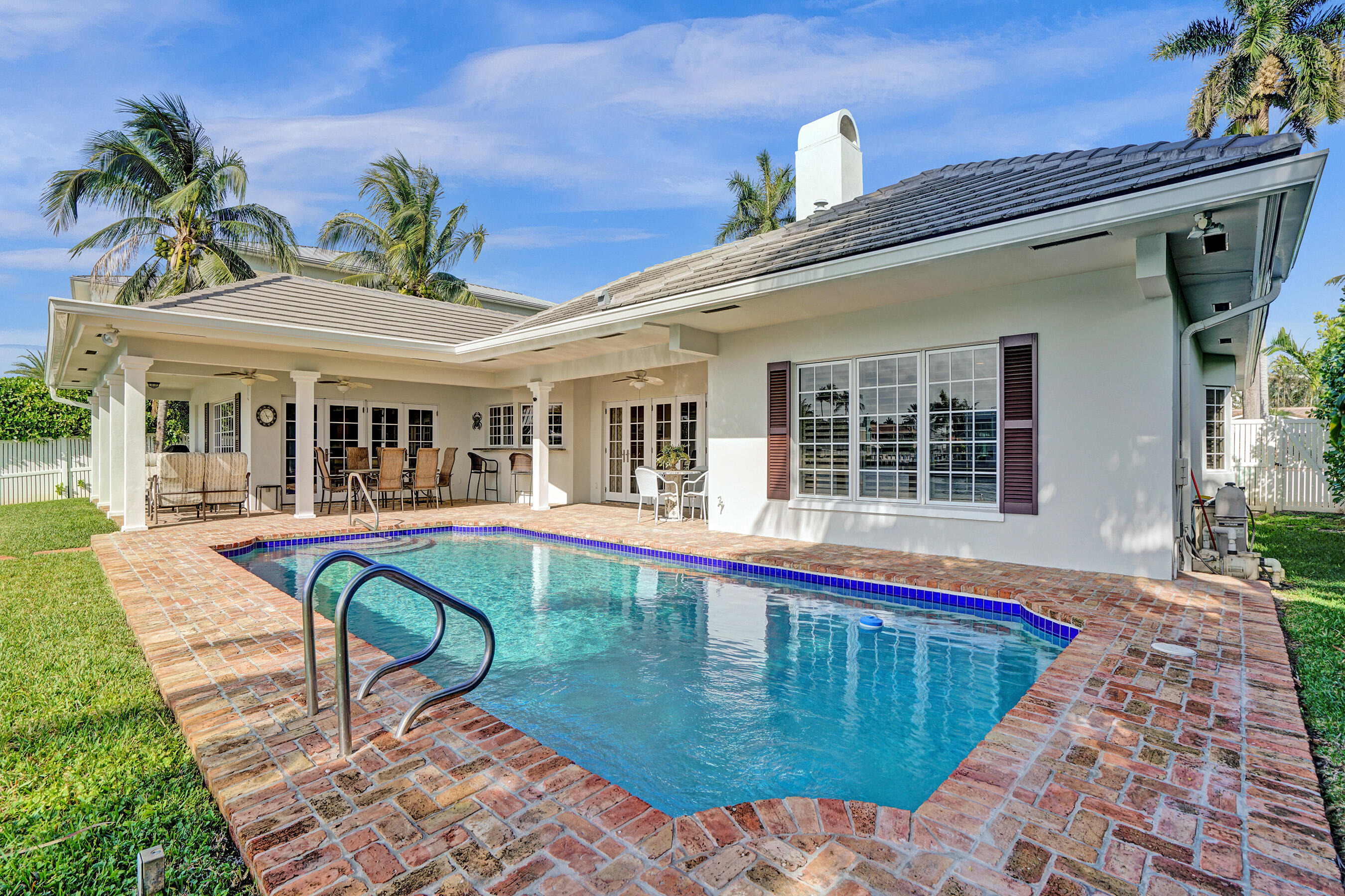 7 Saranac, Sea Ranch Lakes FL 33308