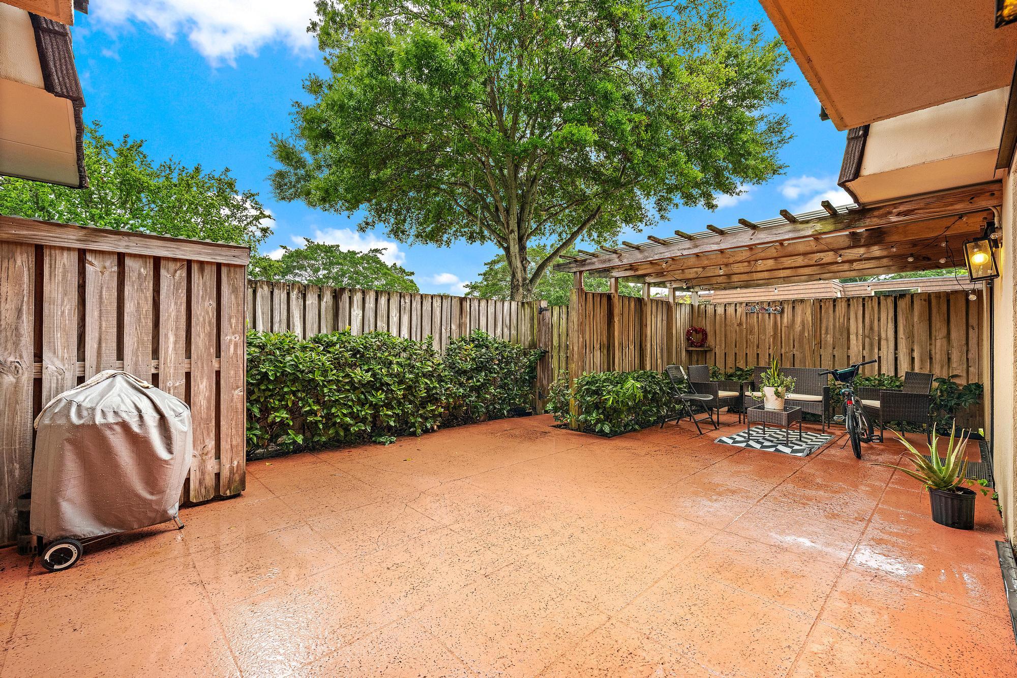 1802 18th, Palm Beach Gardens FL 33418