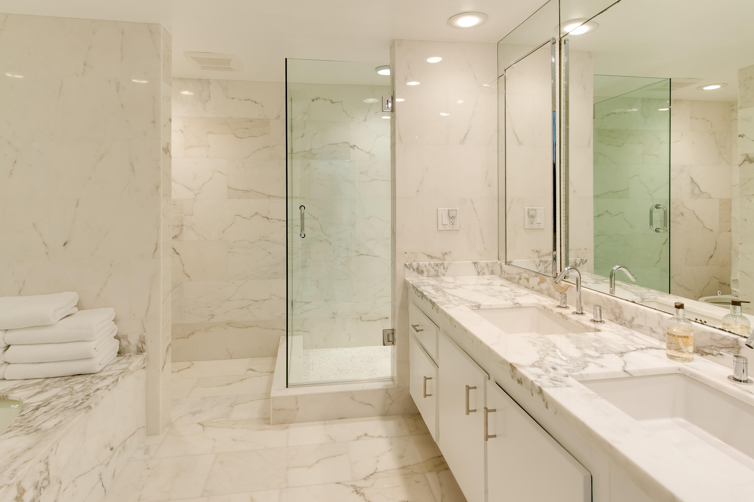 100 Sunrise #404, Palm Beach FL 33480