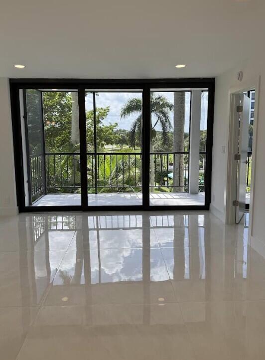 6797 Willow Wood #6044, Boca Raton FL 33434