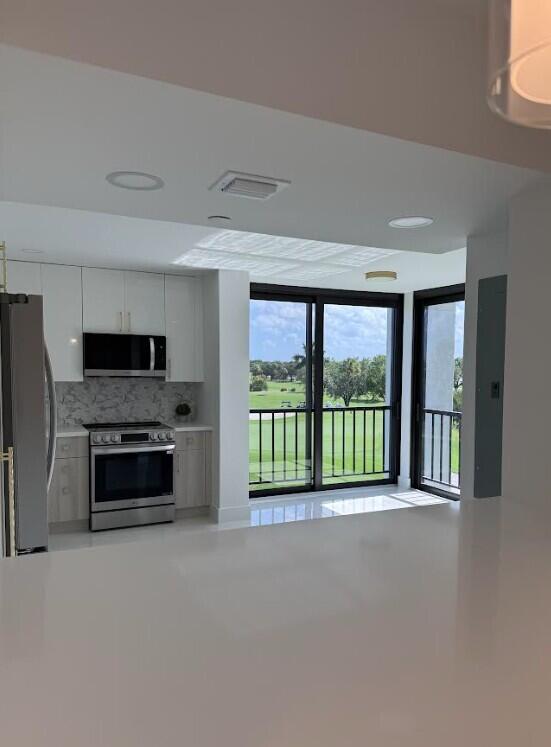 6797 Willow Wood #6044, Boca Raton FL 33434