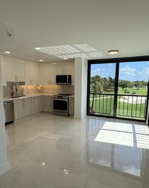 6797 Willow Wood #6044, Boca Raton FL 33434