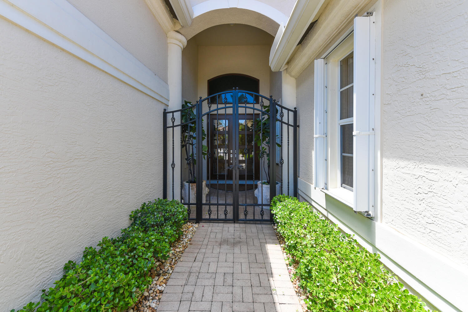 14284 Stroller, Wellington FL 33414