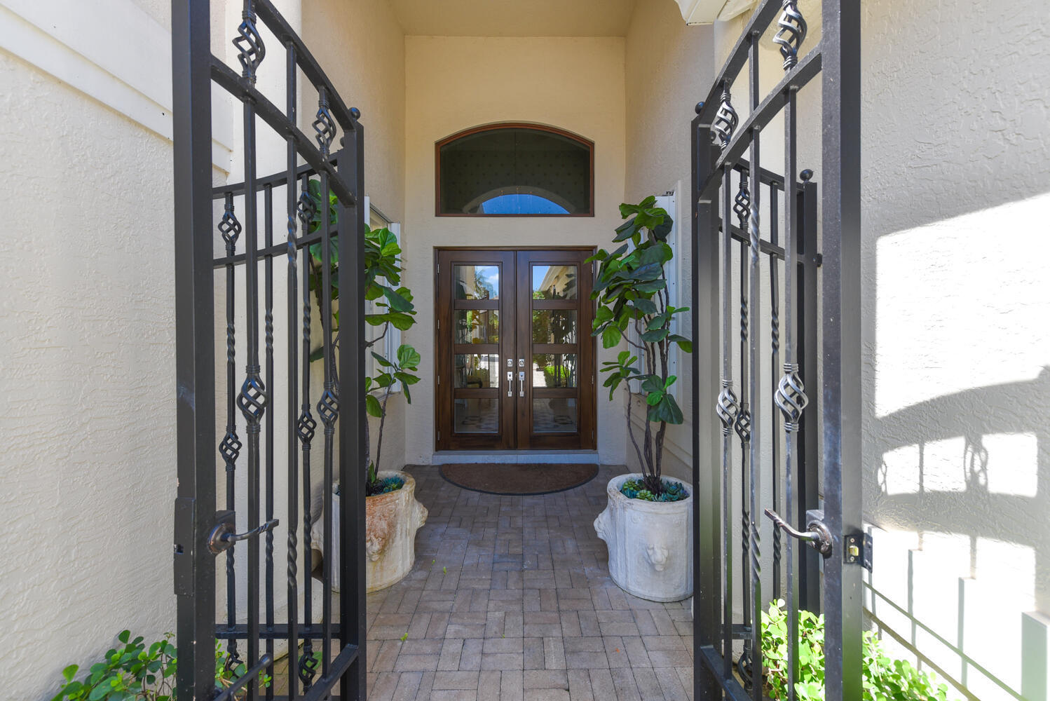 14284 Stroller, Wellington FL 33414