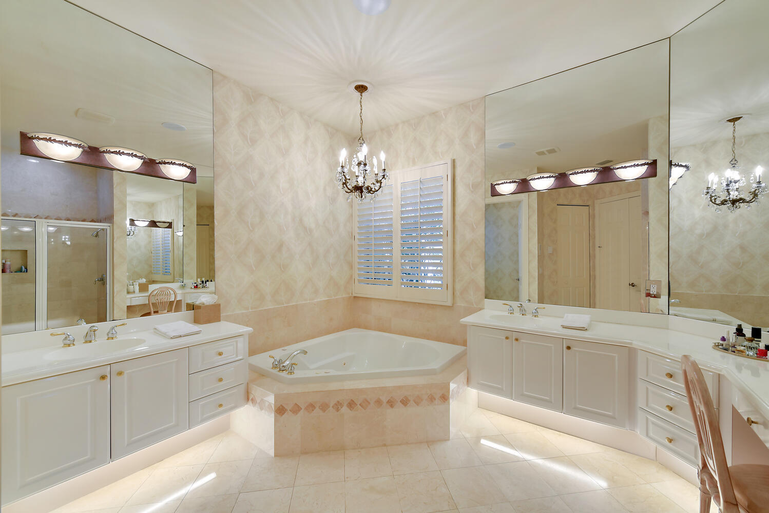 14284 Stroller, Wellington FL 33414