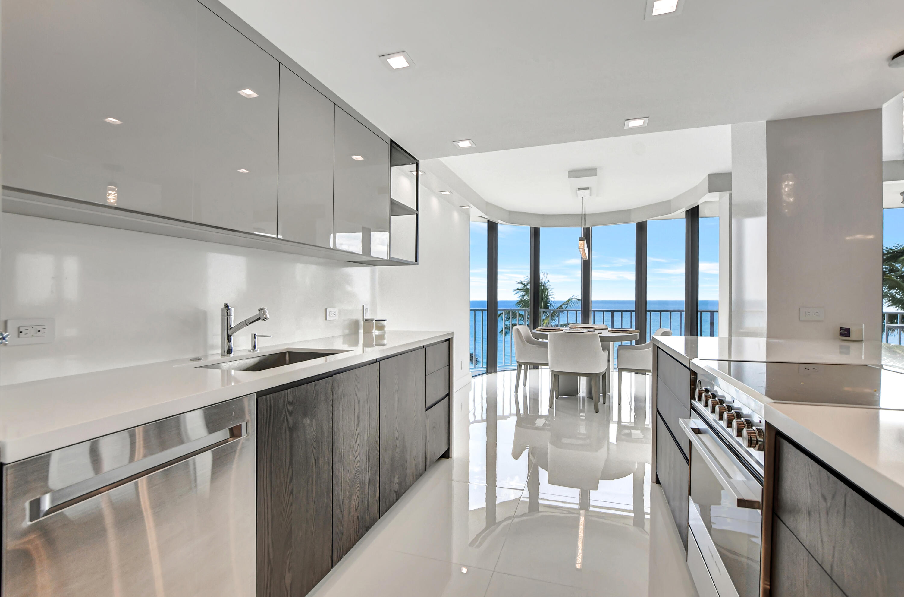 2917 S Ocean #403, Highland Beach FL 33487