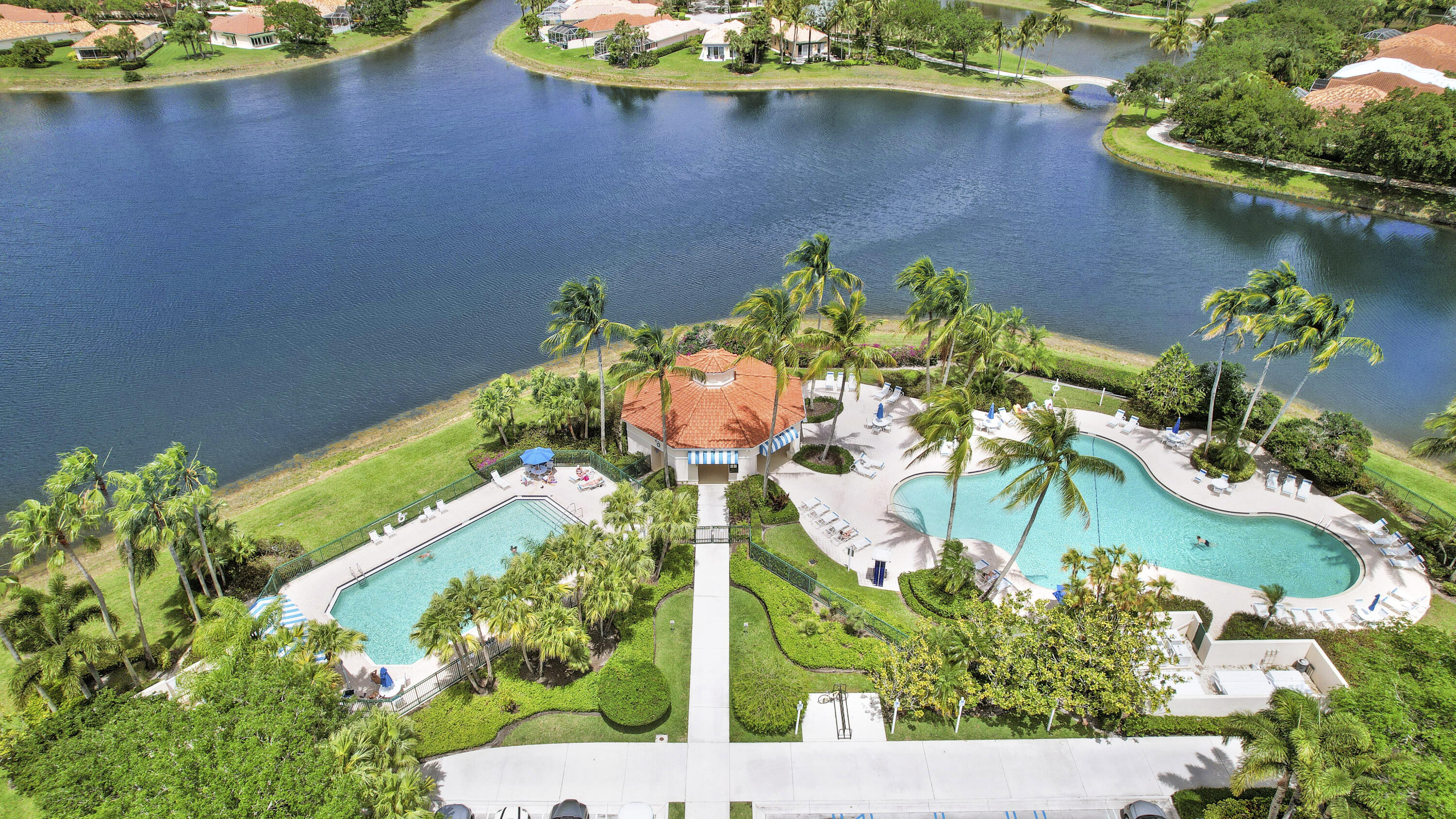 2052 Tarpon Lake, West Palm Beach FL 33411