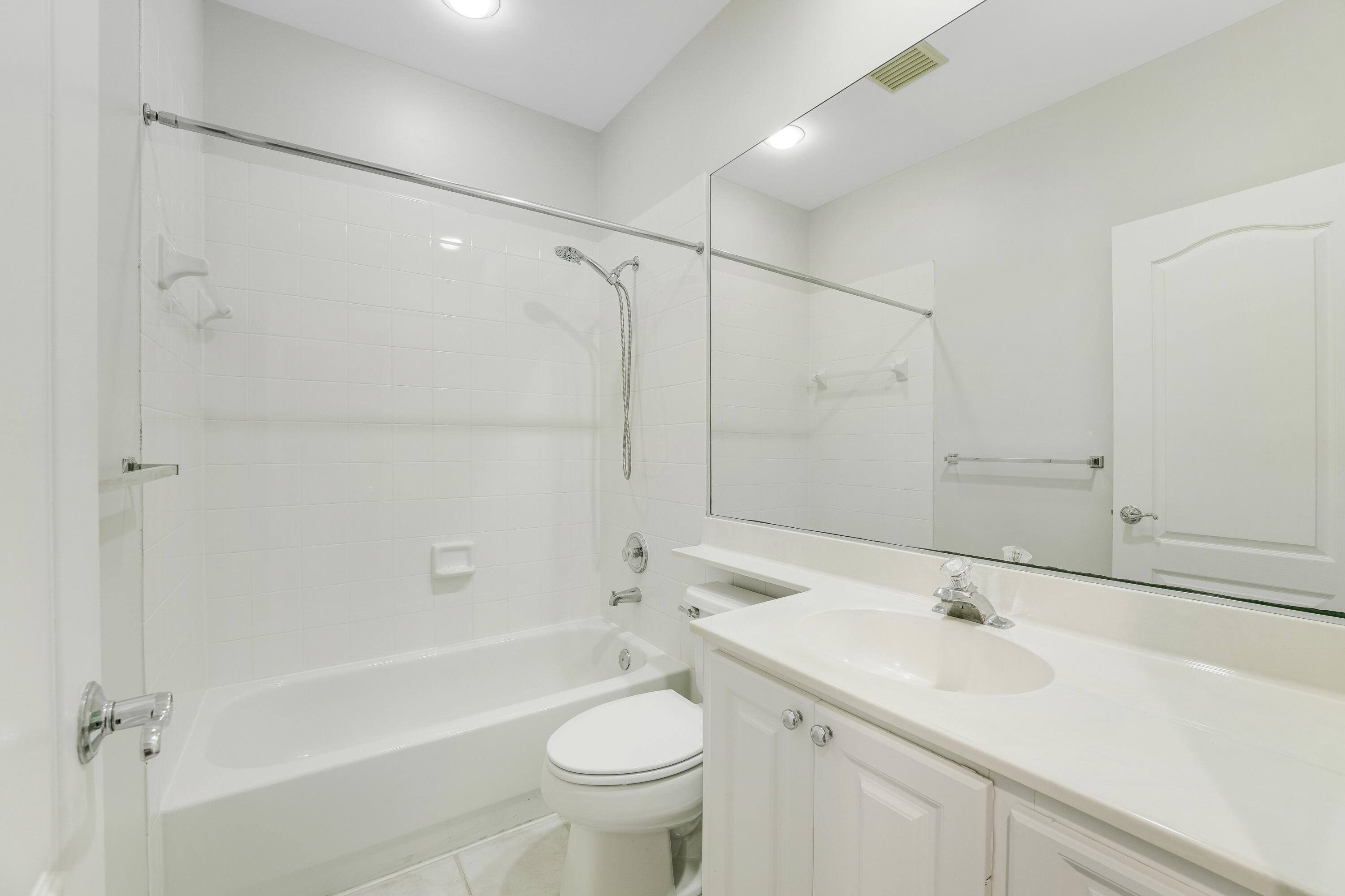 2052 Tarpon Lake, West Palm Beach FL 33411