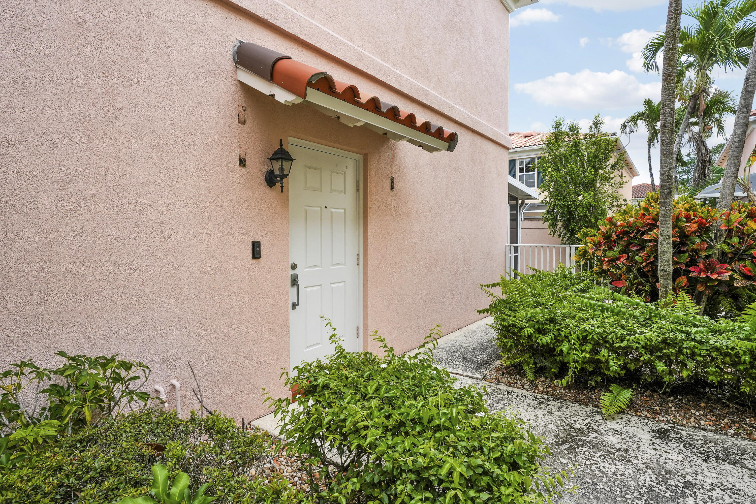 2052 Tarpon Lake, West Palm Beach FL 33411