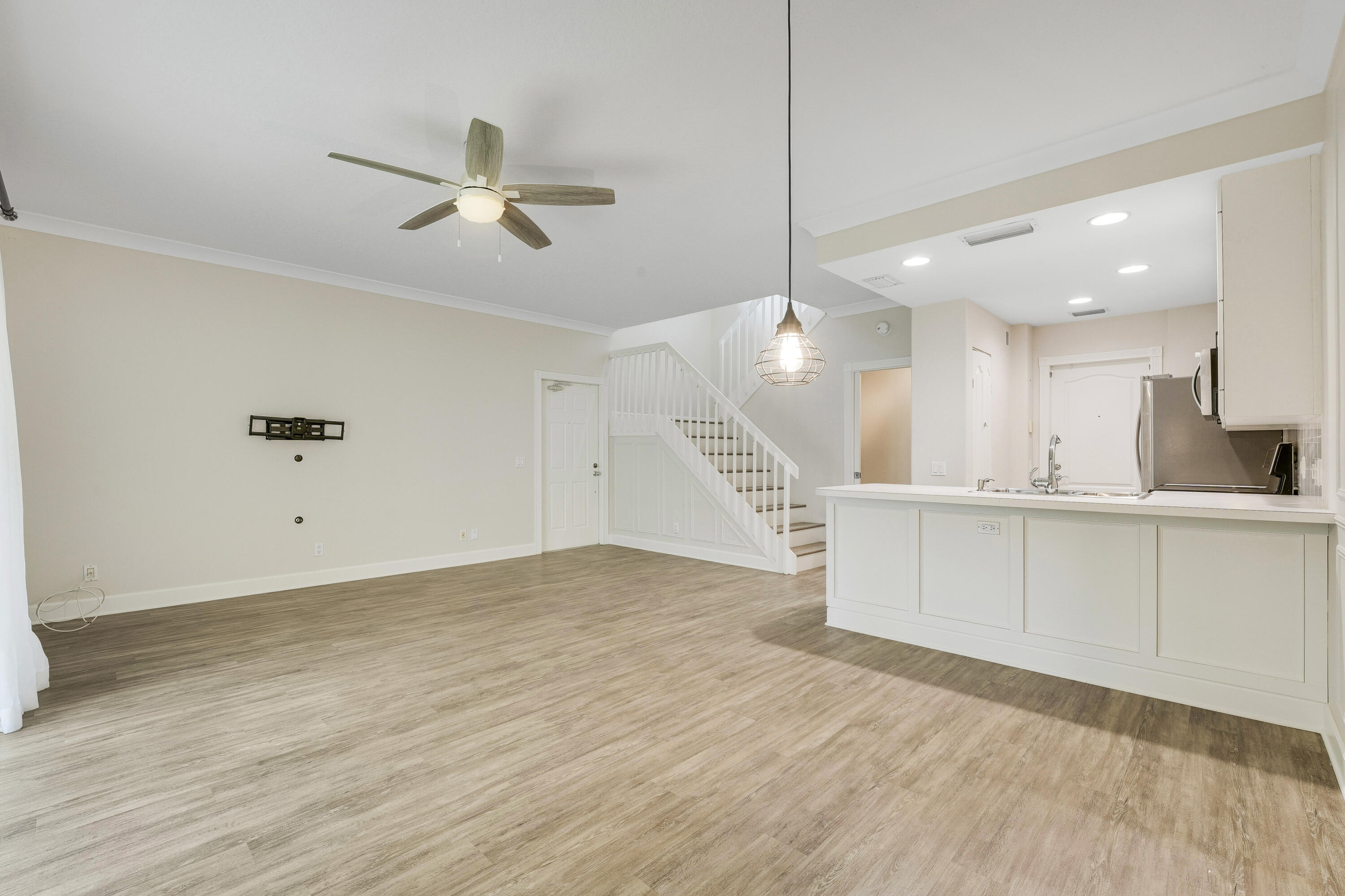 2052 Tarpon Lake, West Palm Beach FL 33411
