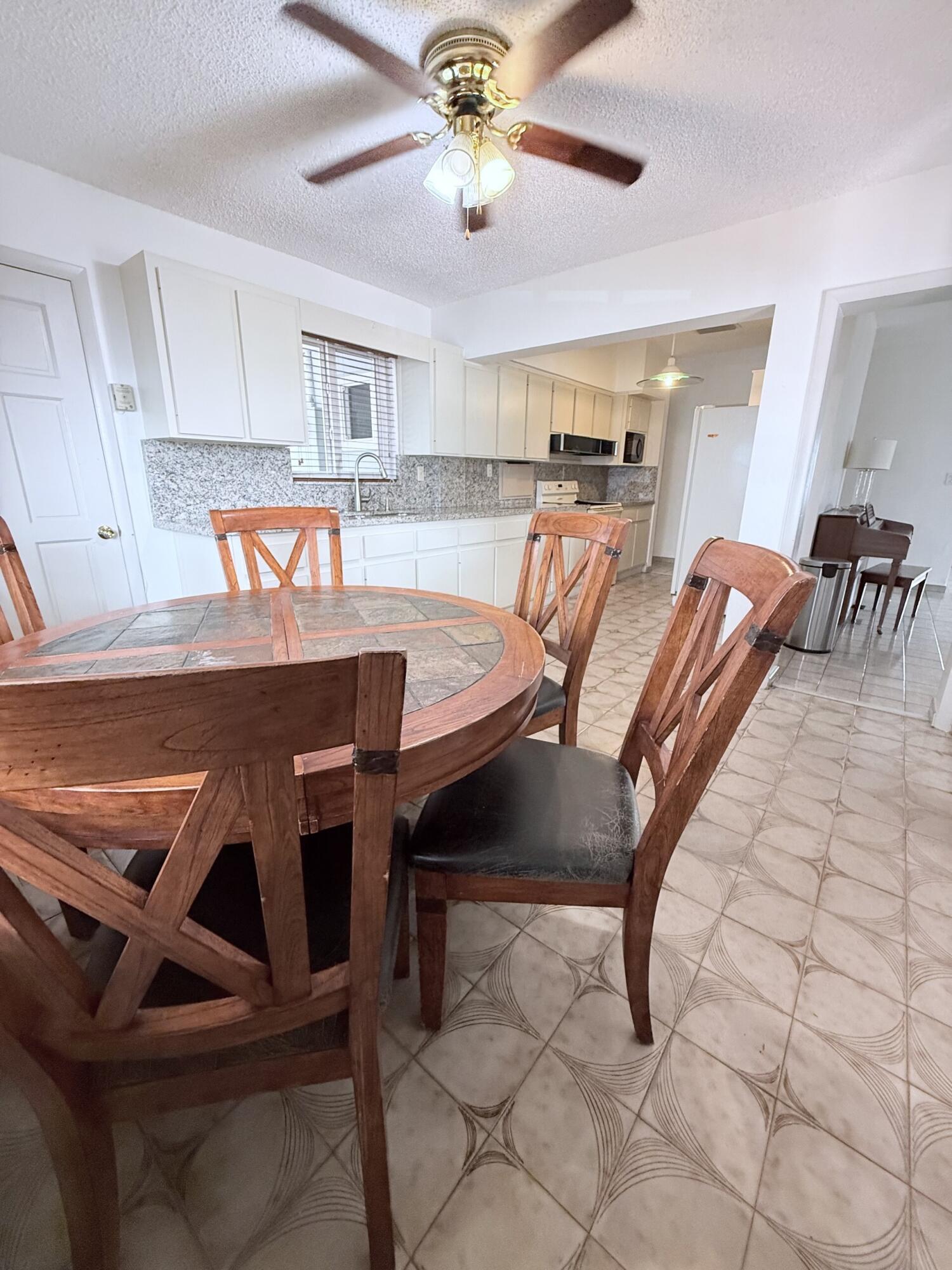 957 W 67th, Hialeah FL 33012