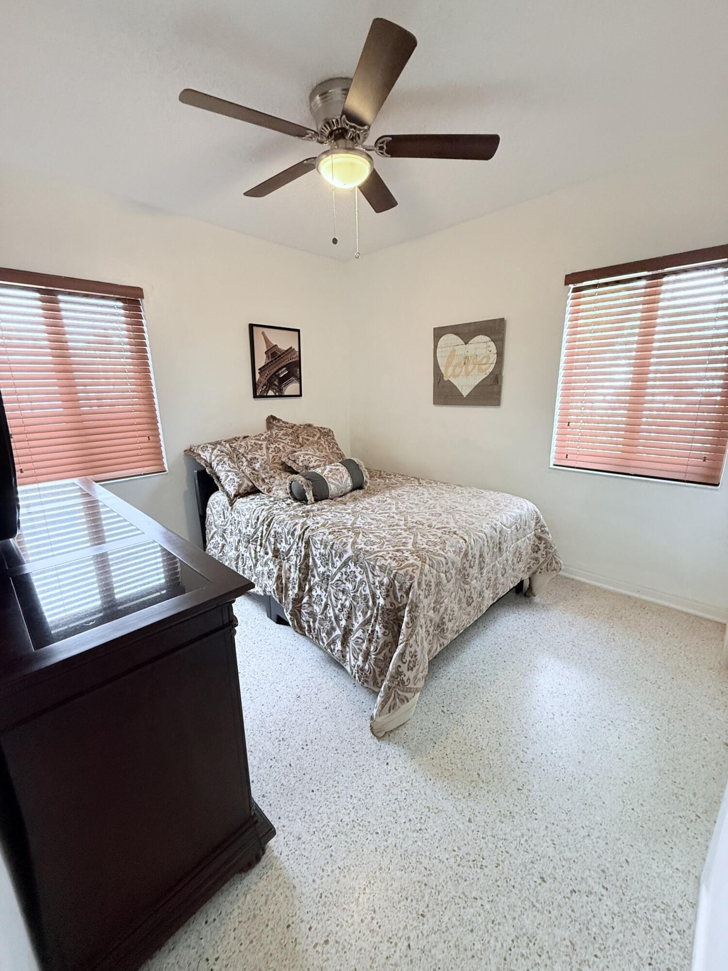 957 W 67th, Hialeah FL 33012