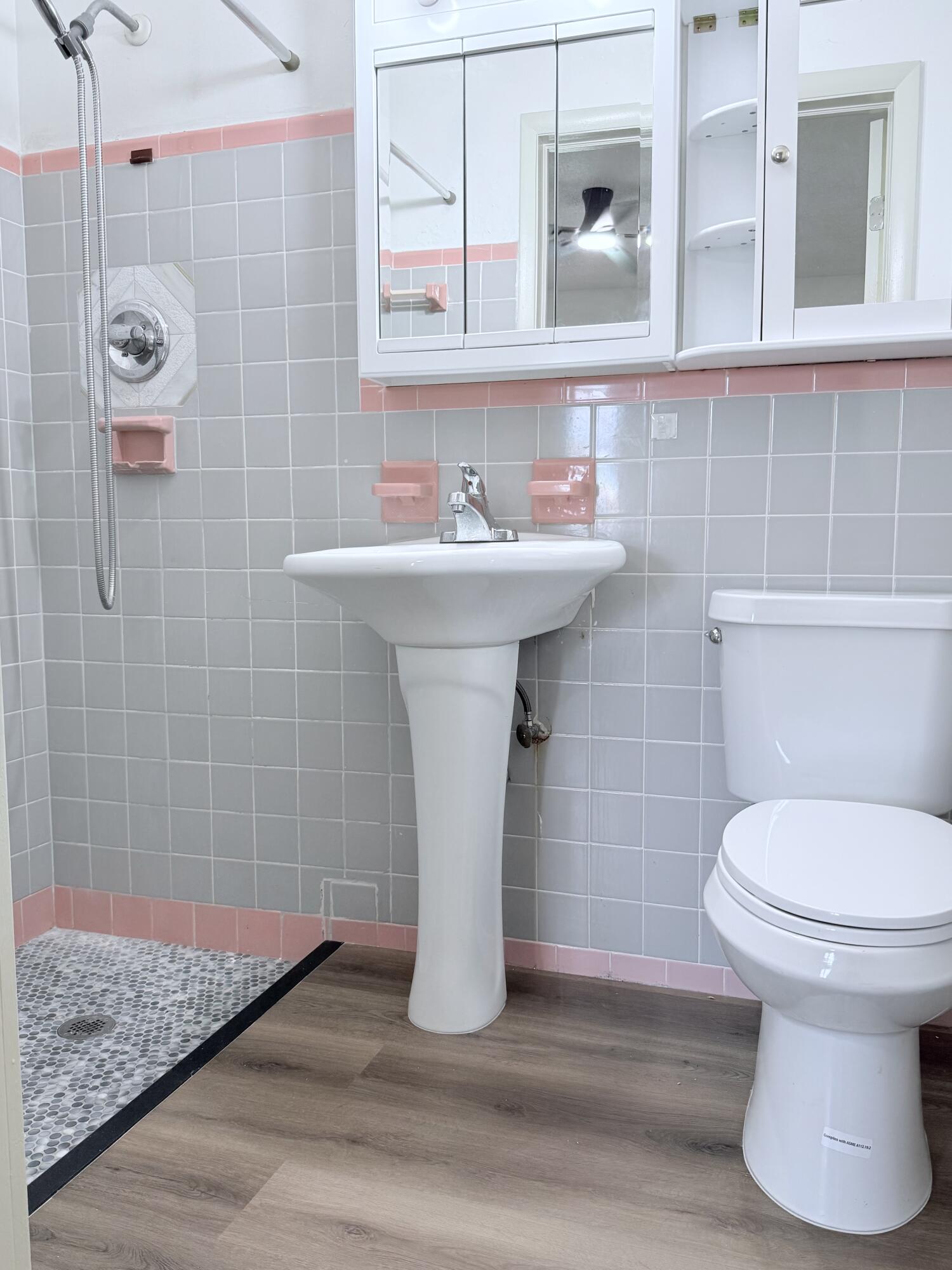 957 W 67th, Hialeah FL 33012