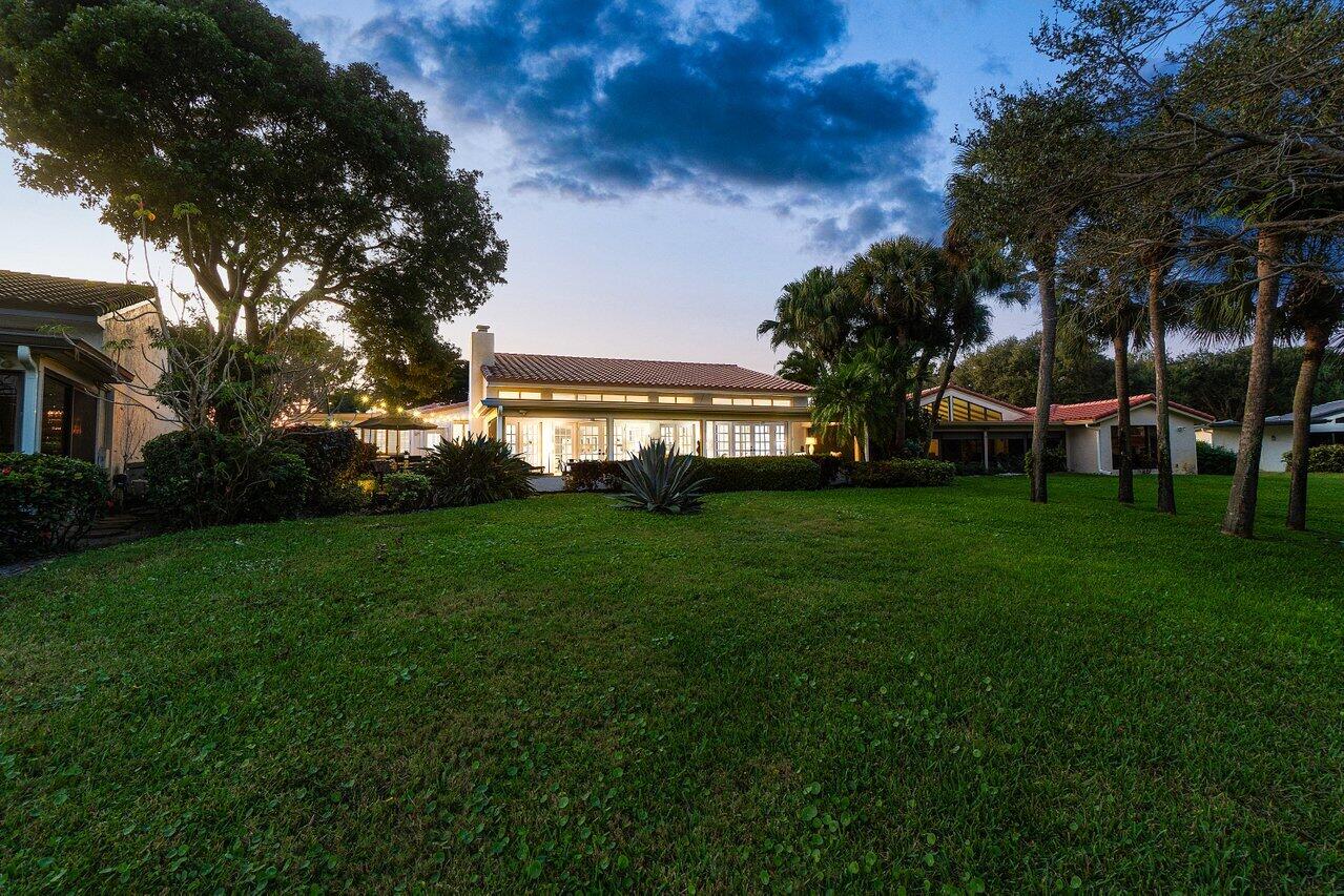 18 Bristol, Boynton Beach FL 33436