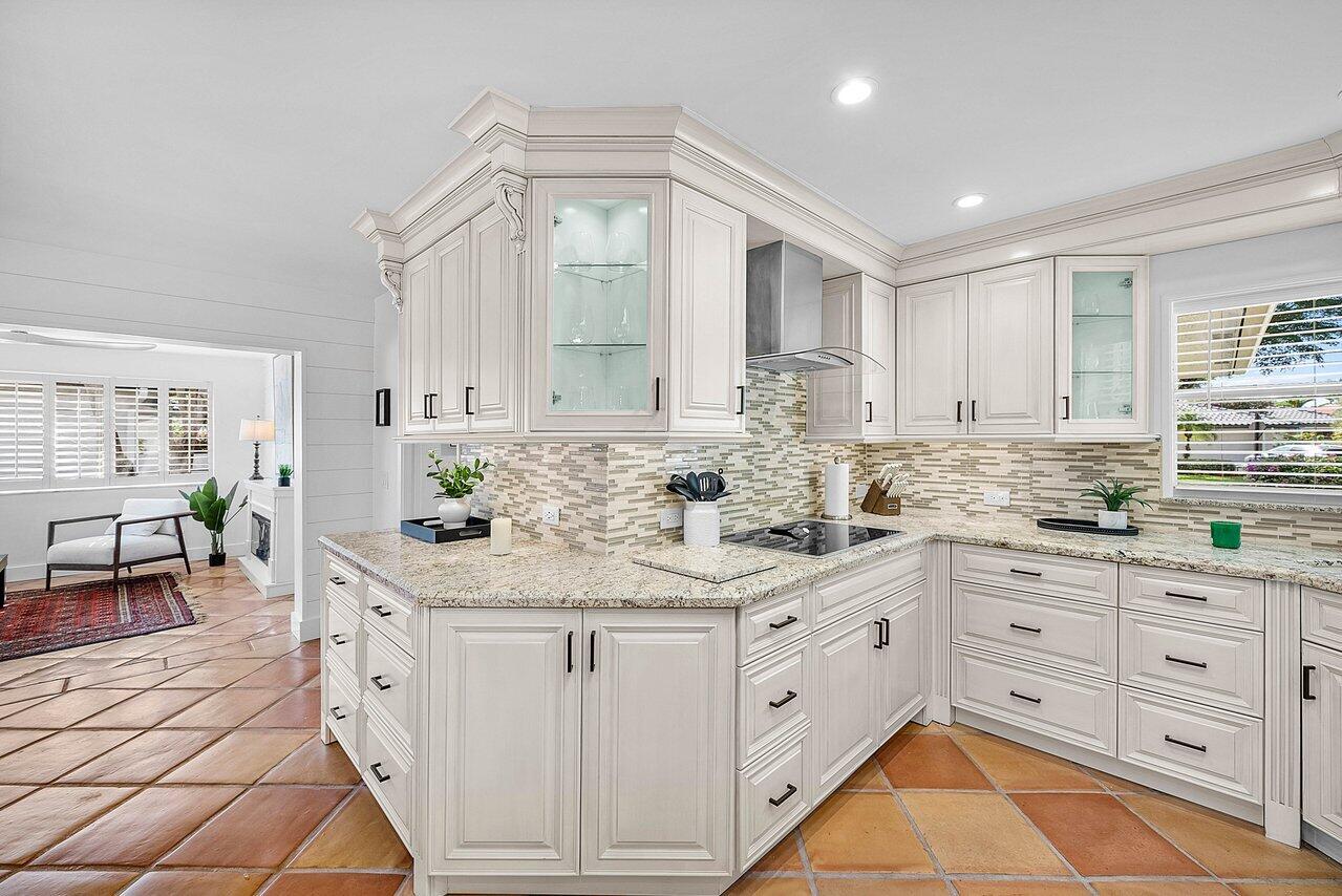 18 Bristol, Boynton Beach FL 33436