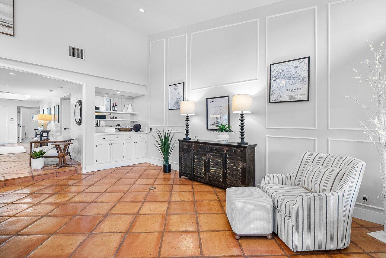 18 Bristol, Boynton Beach FL 33436