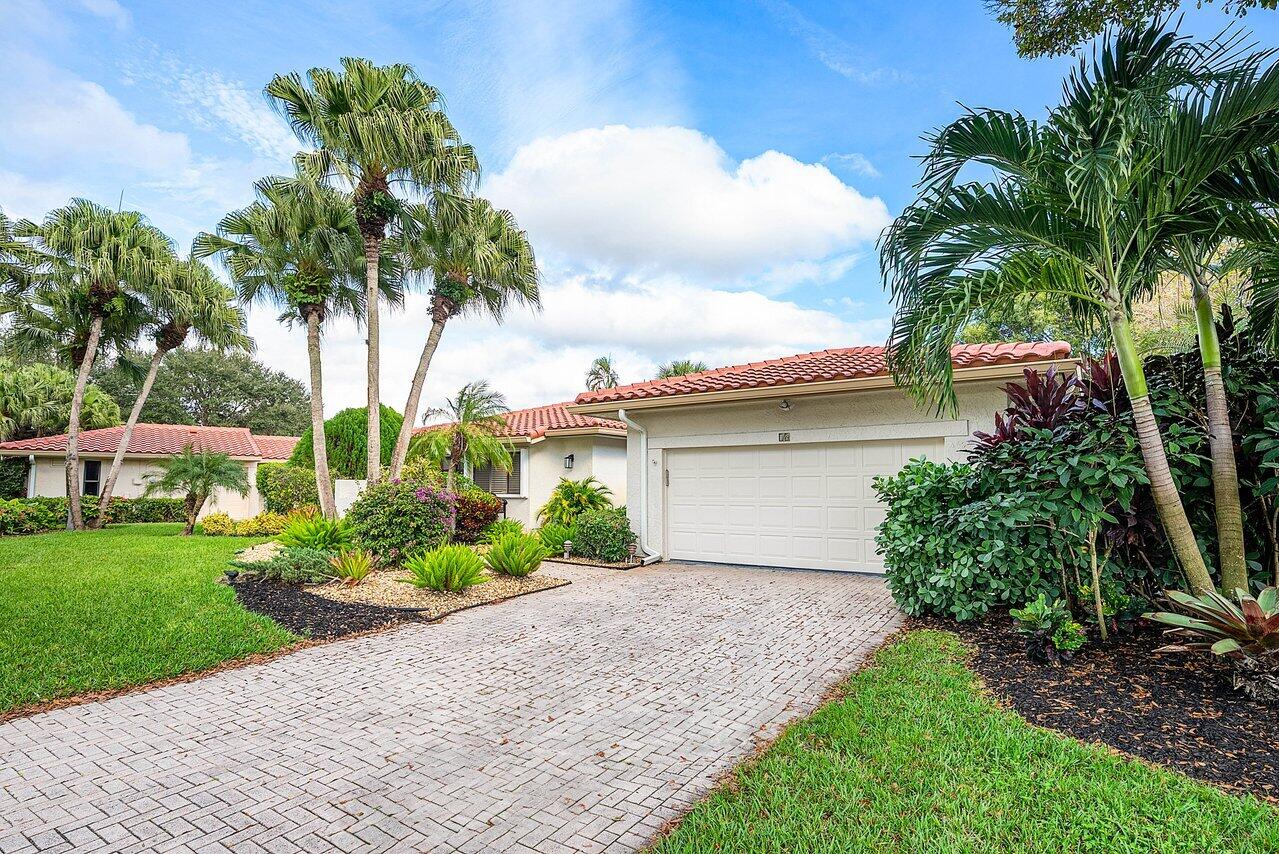 18 Bristol, Boynton Beach FL 33436