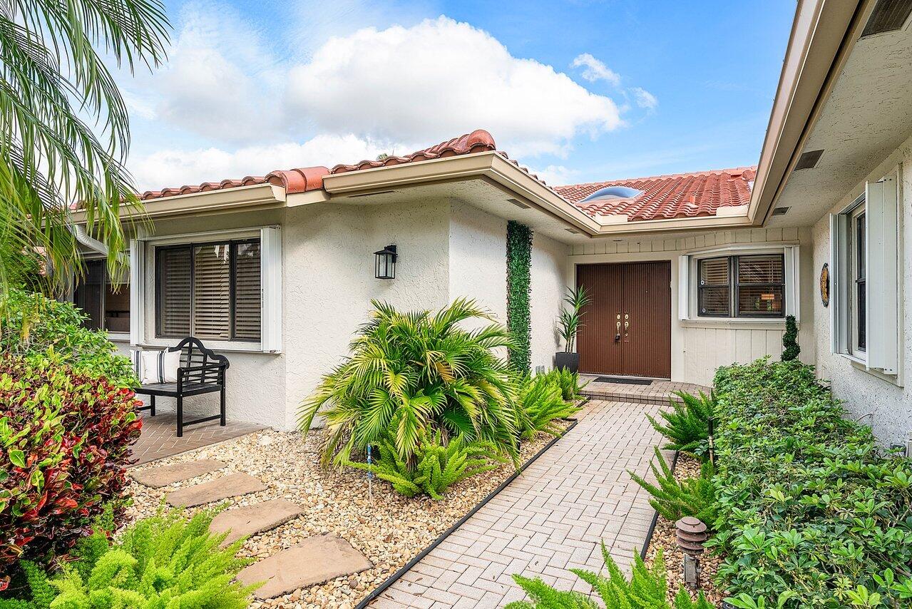 18 Bristol, Boynton Beach FL 33436
