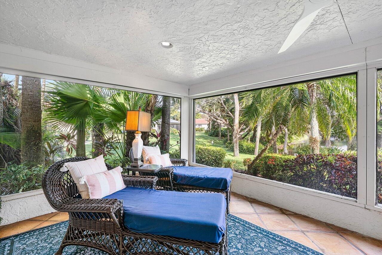 18 Bristol, Boynton Beach FL 33436
