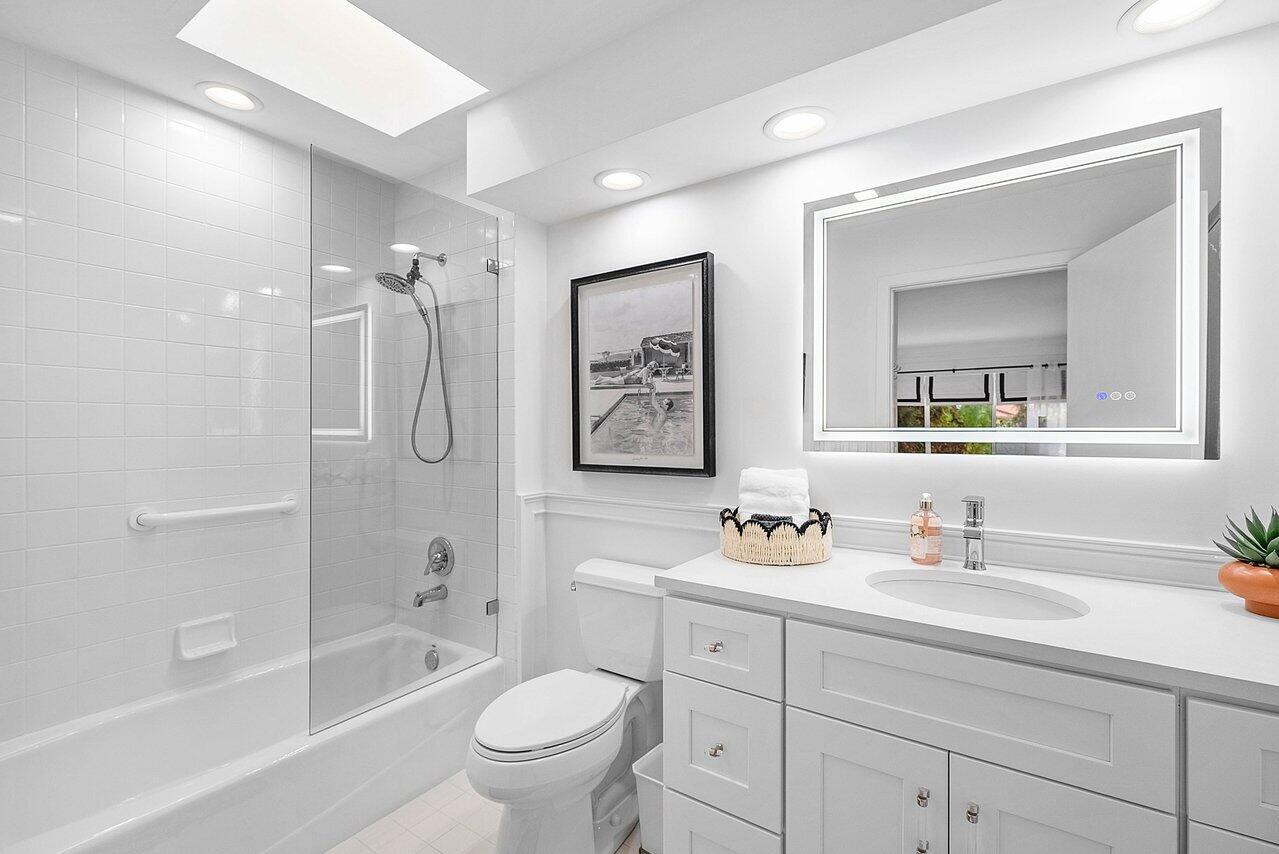 18 Bristol, Boynton Beach FL 33436