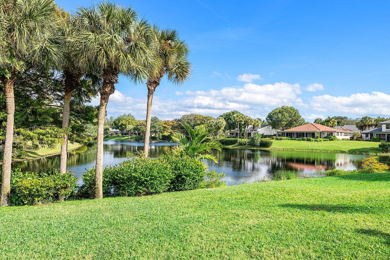 18 Bristol, Boynton Beach FL 33436