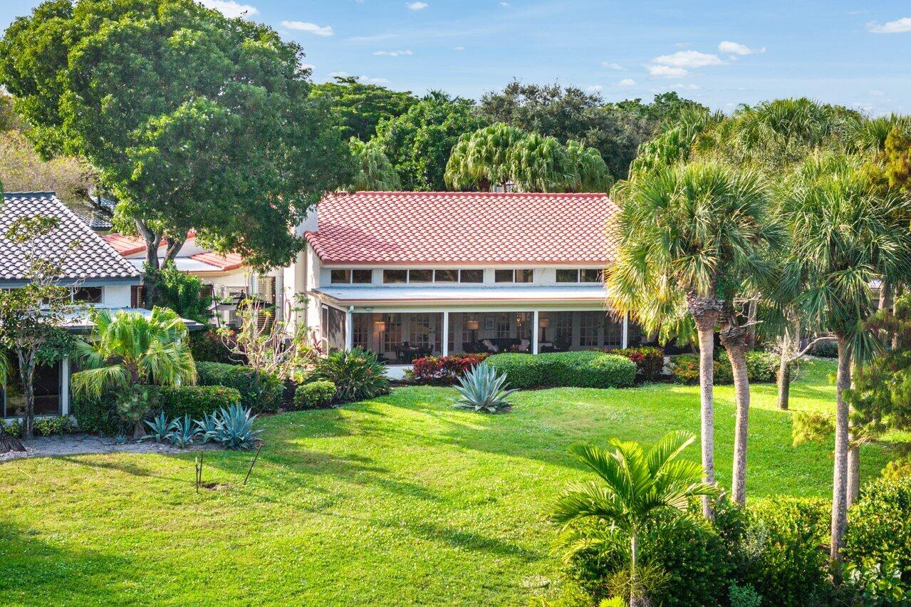 18 Bristol, Boynton Beach FL 33436