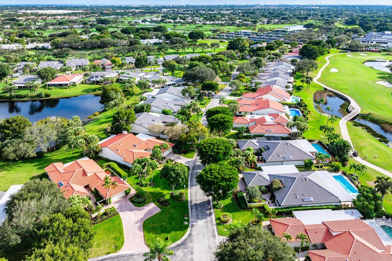 18 Bristol, Boynton Beach FL 33436