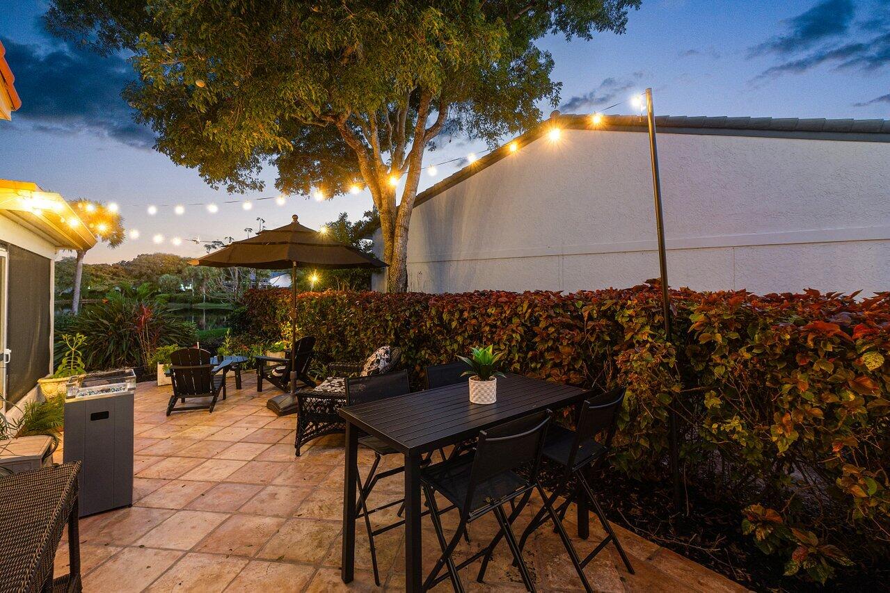 18 Bristol, Boynton Beach FL 33436