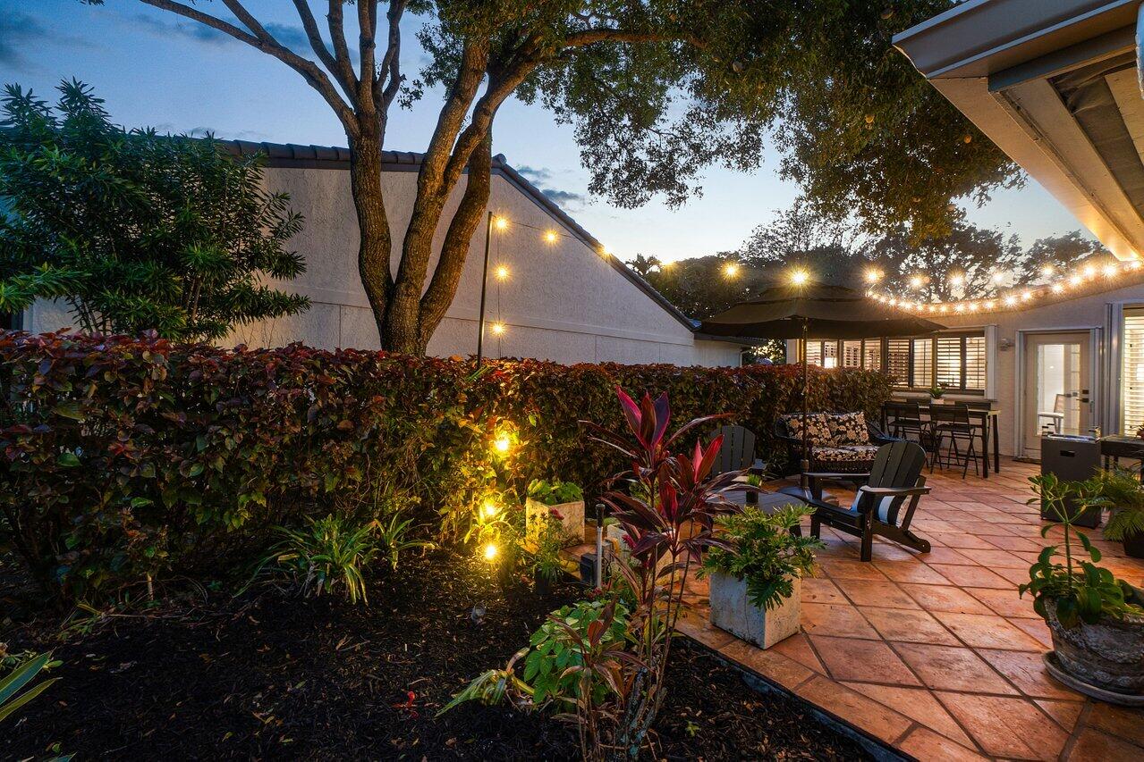 18 Bristol, Boynton Beach FL 33436