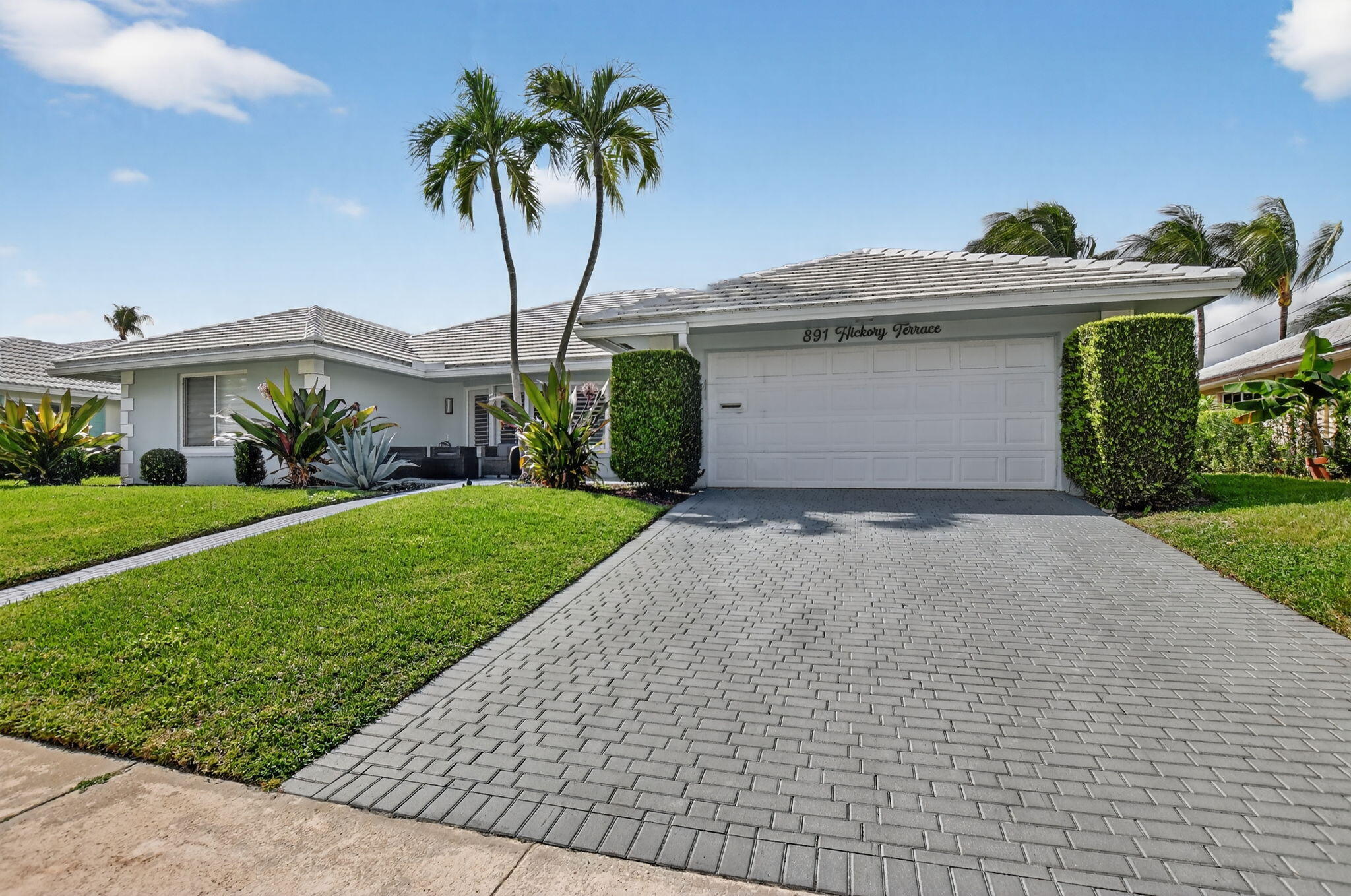 891 Hickory, Boca Raton FL 33486