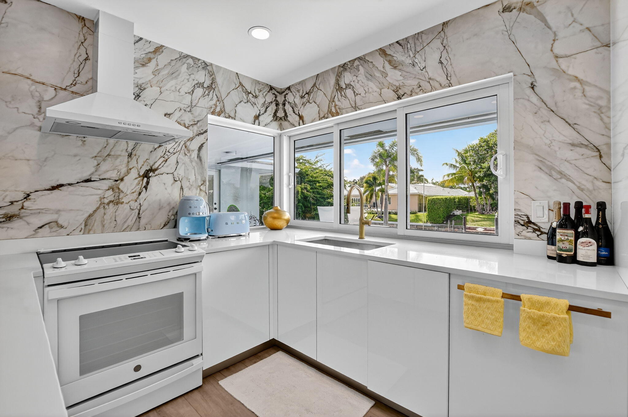 891 Hickory, Boca Raton FL 33486