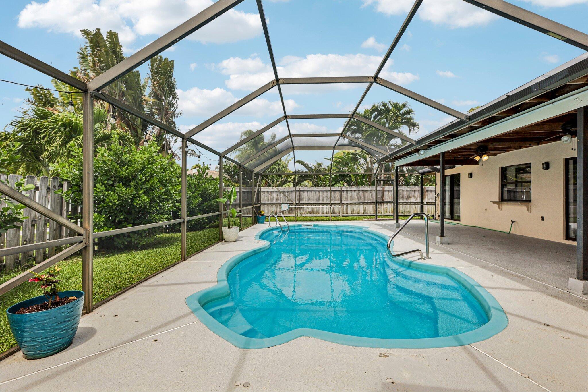 17679 Woodview, Boca Raton FL 33487
