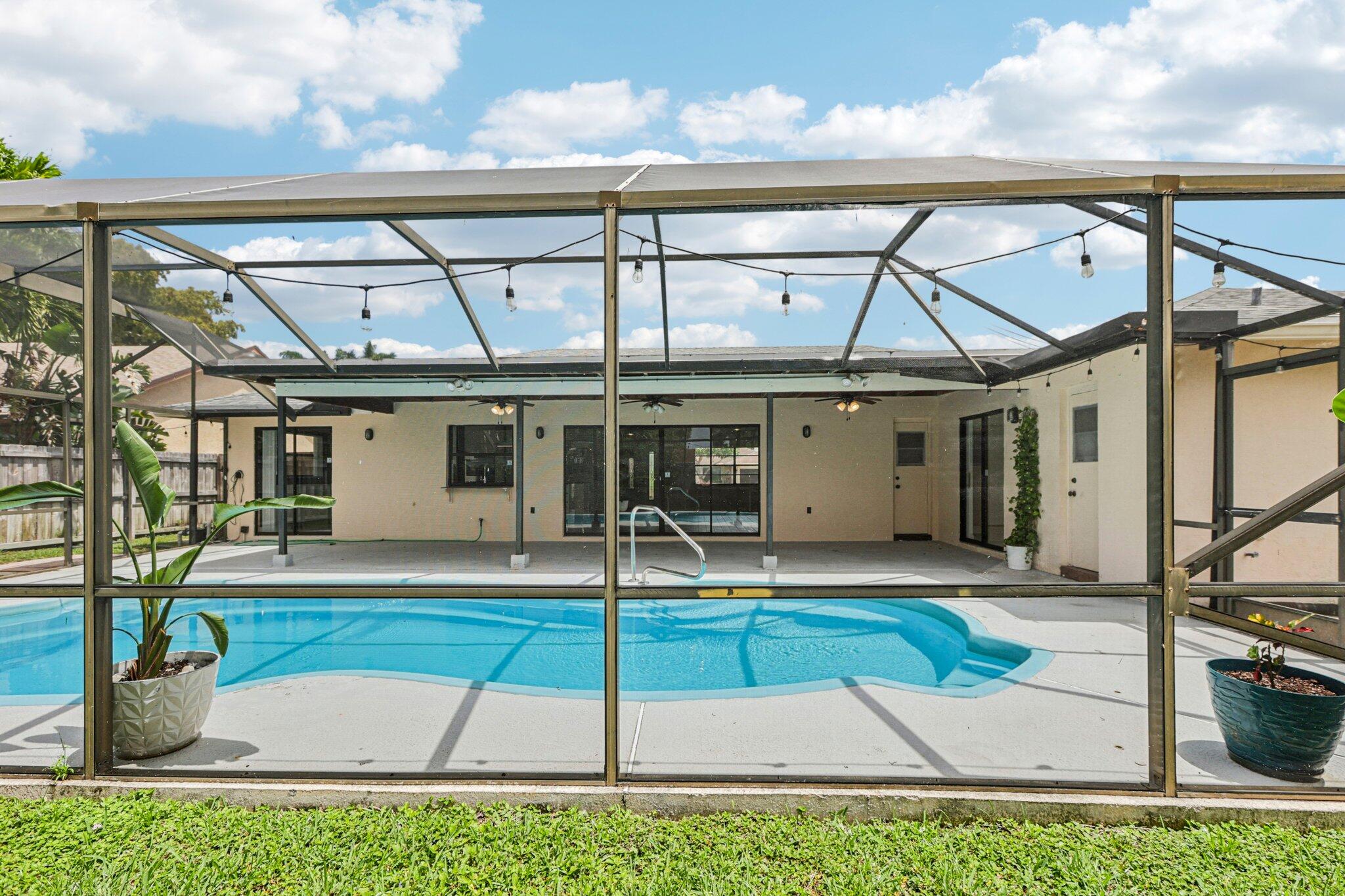 17679 Woodview, Boca Raton FL 33487