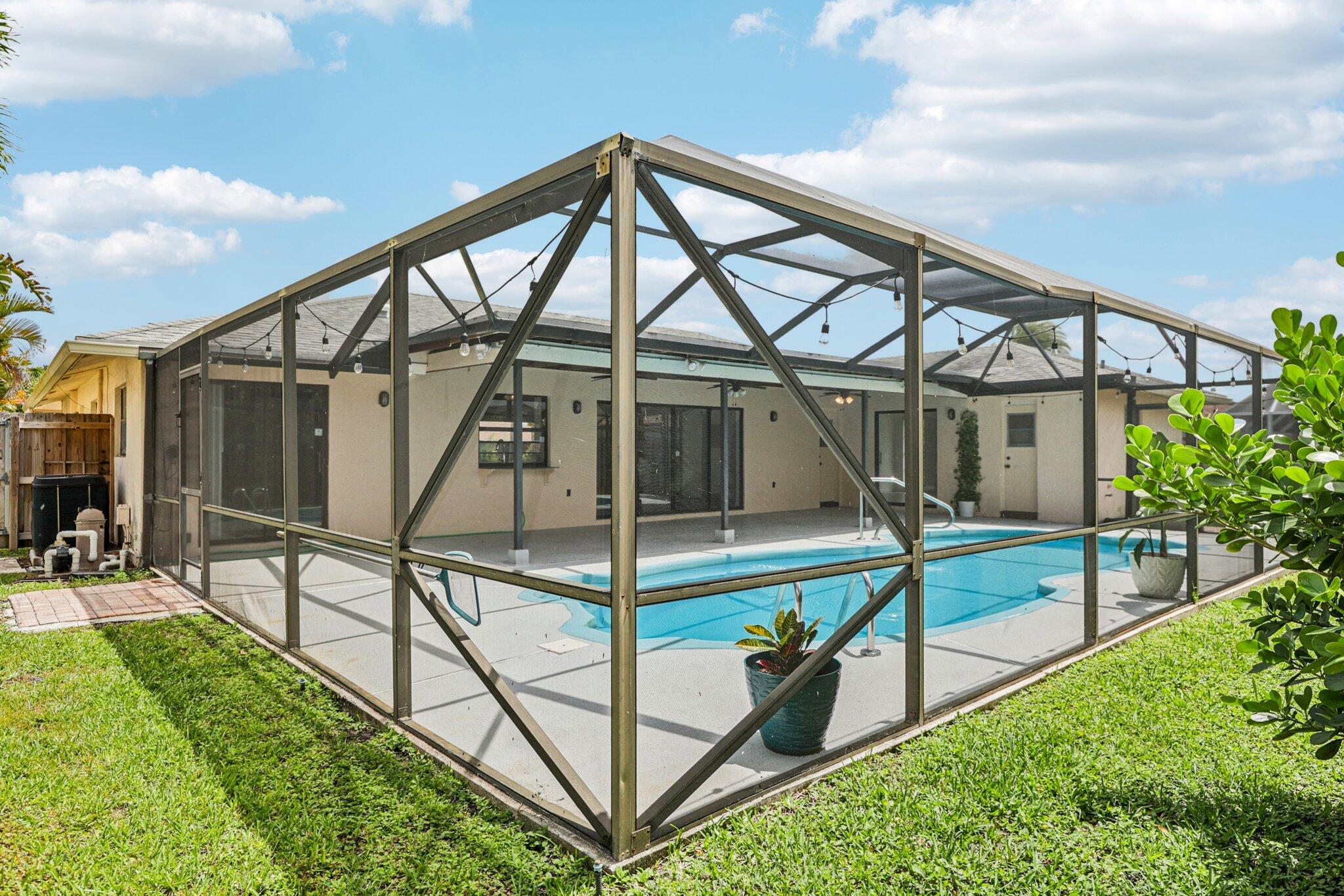 17679 Woodview, Boca Raton FL 33487